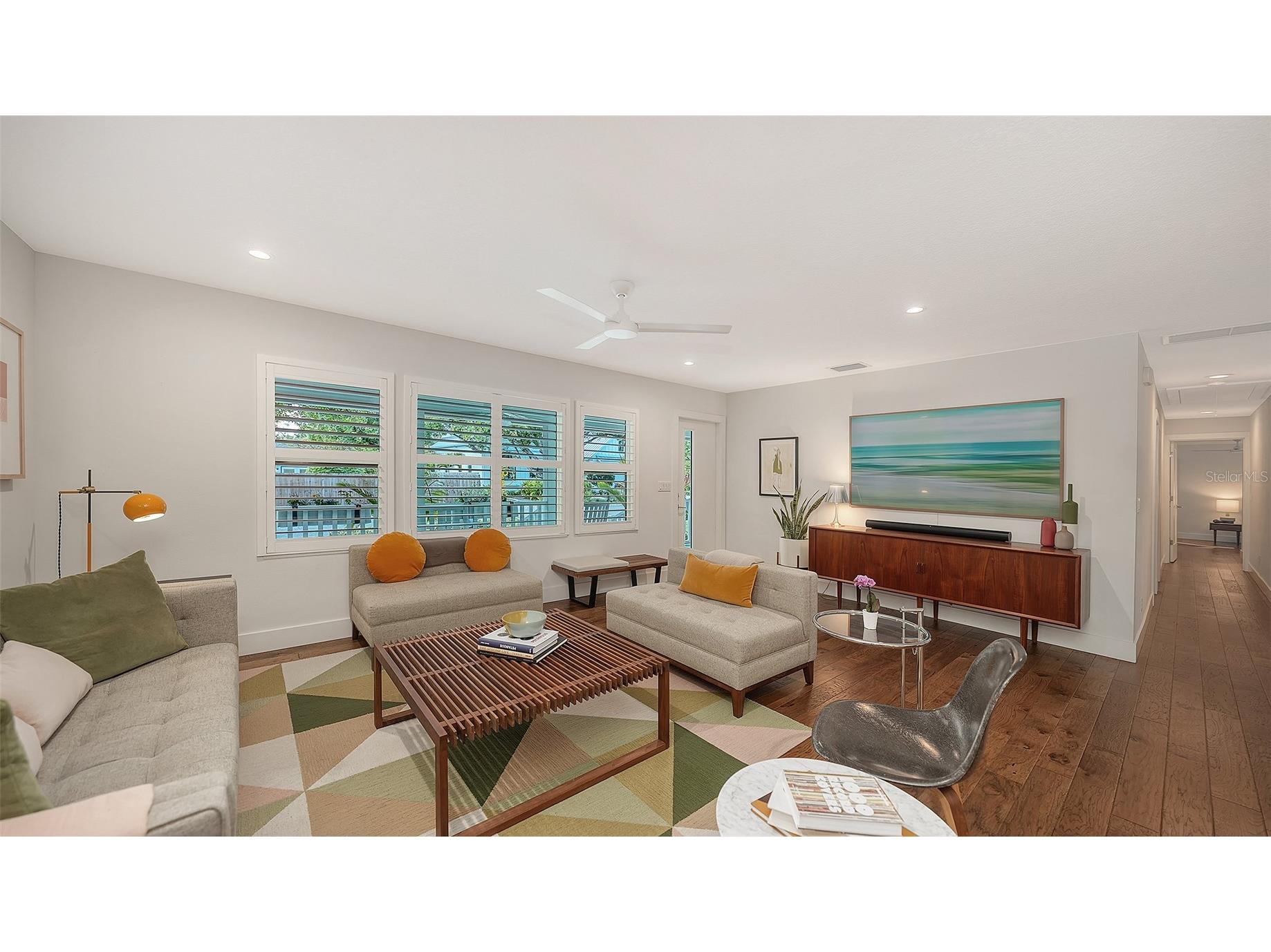 1661 S Jefferson Avenue Sarasota FL 34239 A4684656 image9