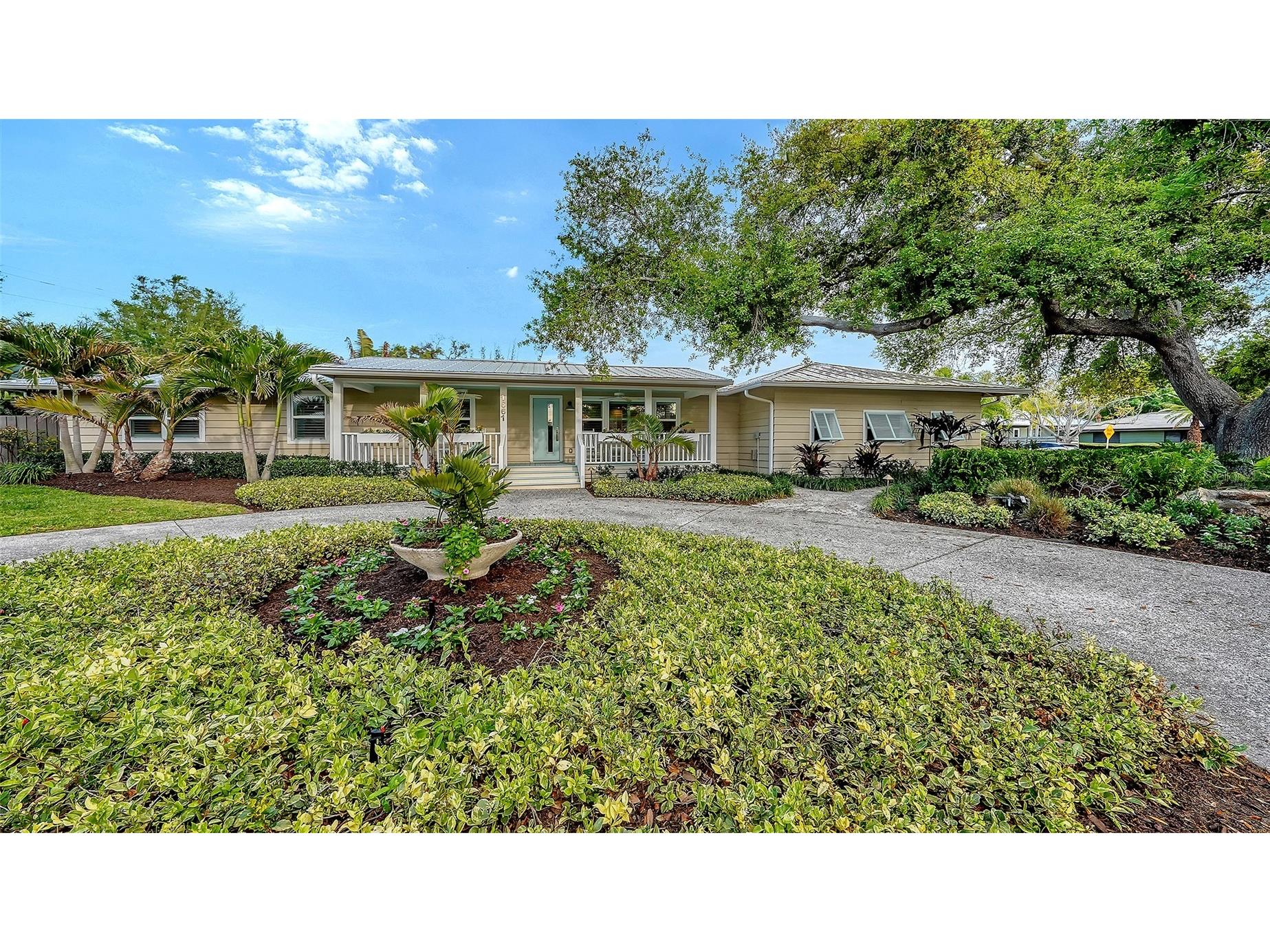 1661 S Jefferson Avenue Sarasota FL 34239 A4684656 image93