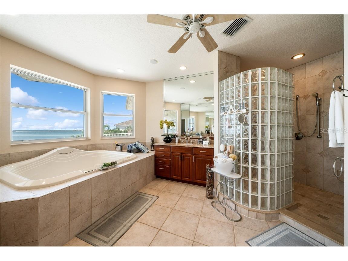 1661 Sea Breeze Drive Tarpon Springs FL 34689 TB8375405 image46