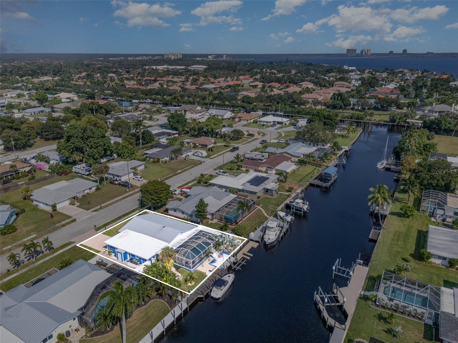 1661 Swan Terrace North Fort Myers FL 33903 C7516956 image40
