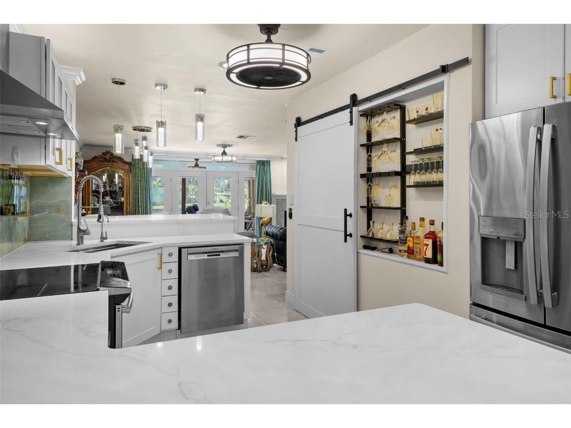 1661 Watermark Circle NE #C Saint Petersburg FL 33702 TB8300811 image10