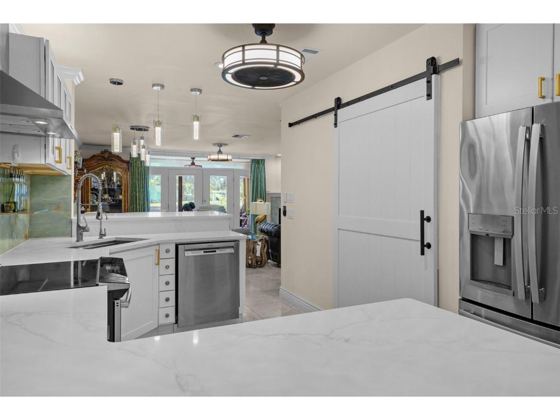 1661 Watermark Circle NE #C Saint Petersburg FL 33702 TB8300811 image16