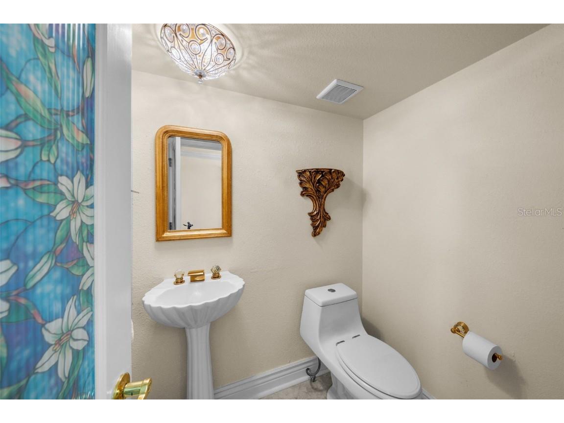 1661 Watermark Circle NE #C Saint Petersburg FL 33702 TB8300811 image17