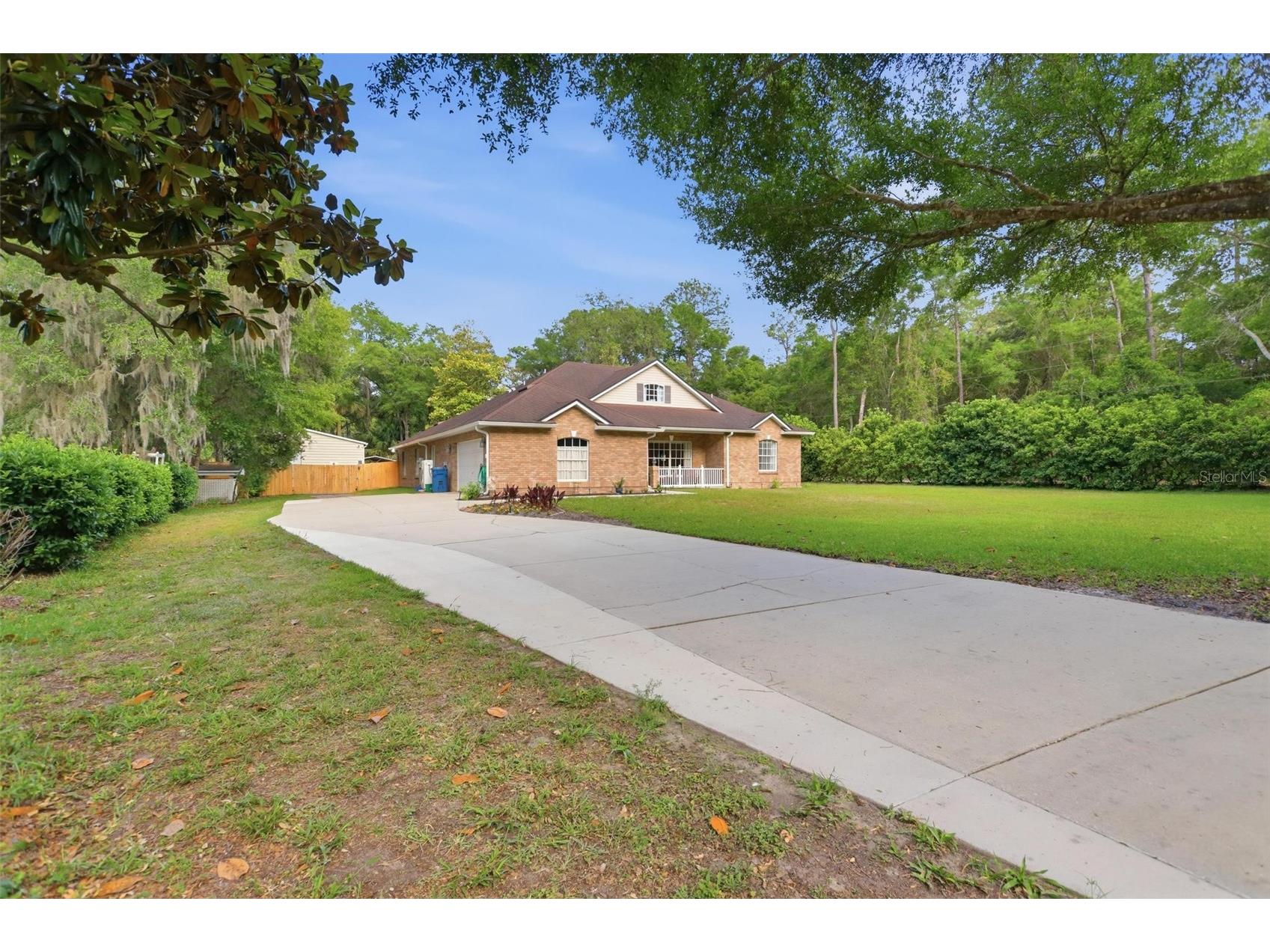 1661 Wondering Oak Lane Deland FL 32720 V4948817 image2