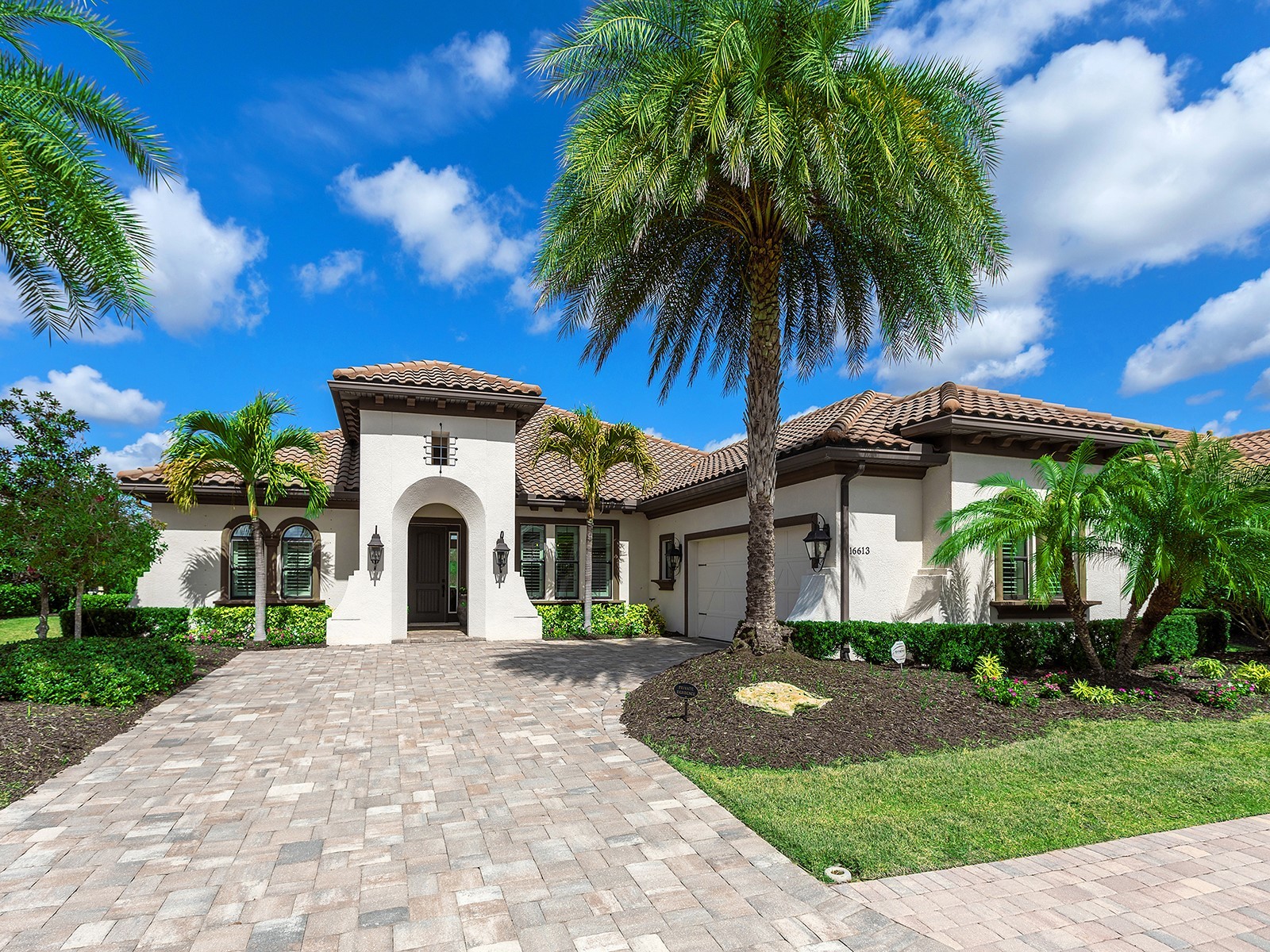 16613 Berwick Terrace Lakewood Ranch FL 34202 A4684539 image6