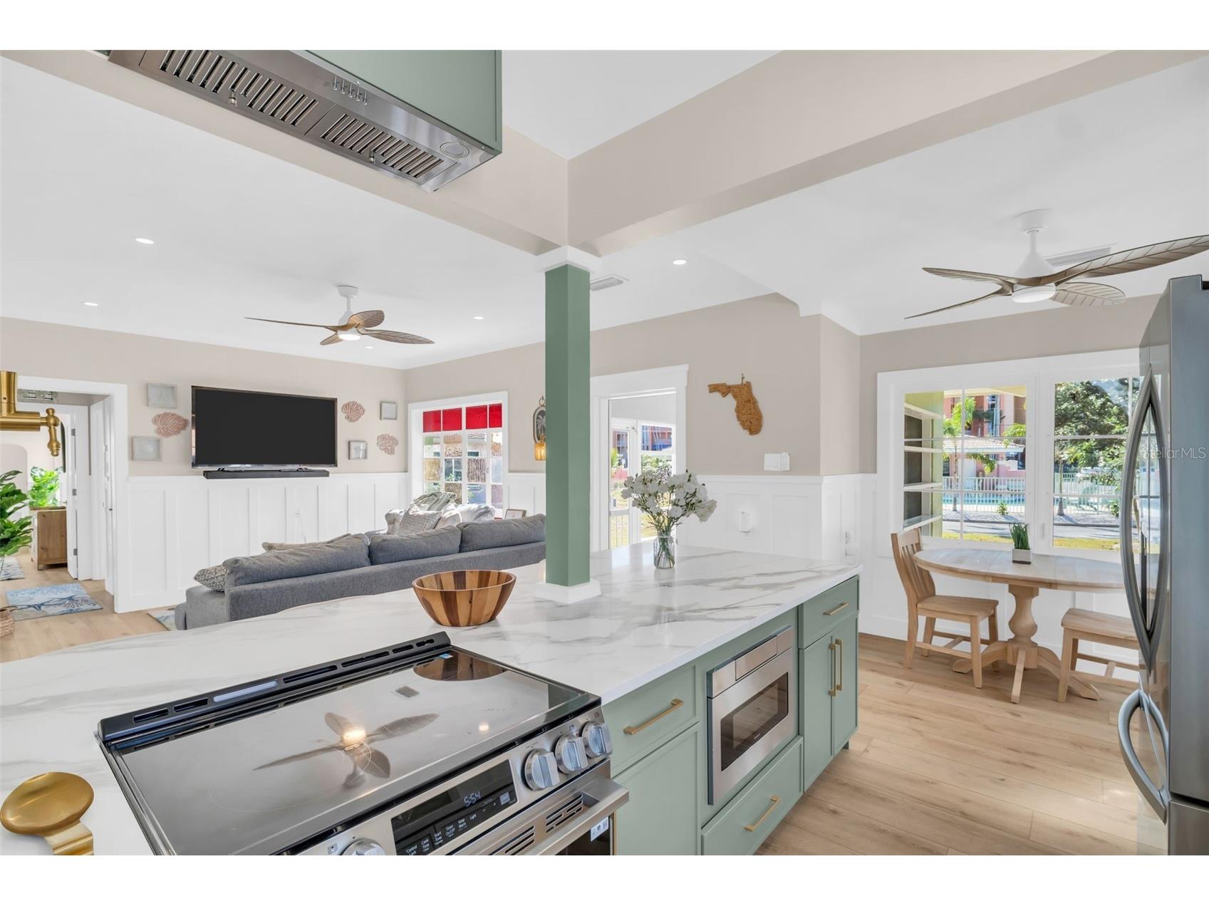 16613 Gulf Boulevard Madeira Beach FL 33708 TB8477522 image12