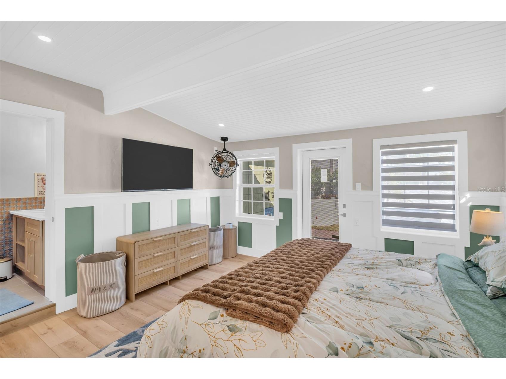 16613 Gulf Boulevard Madeira Beach FL 33708 TB8477522 image17