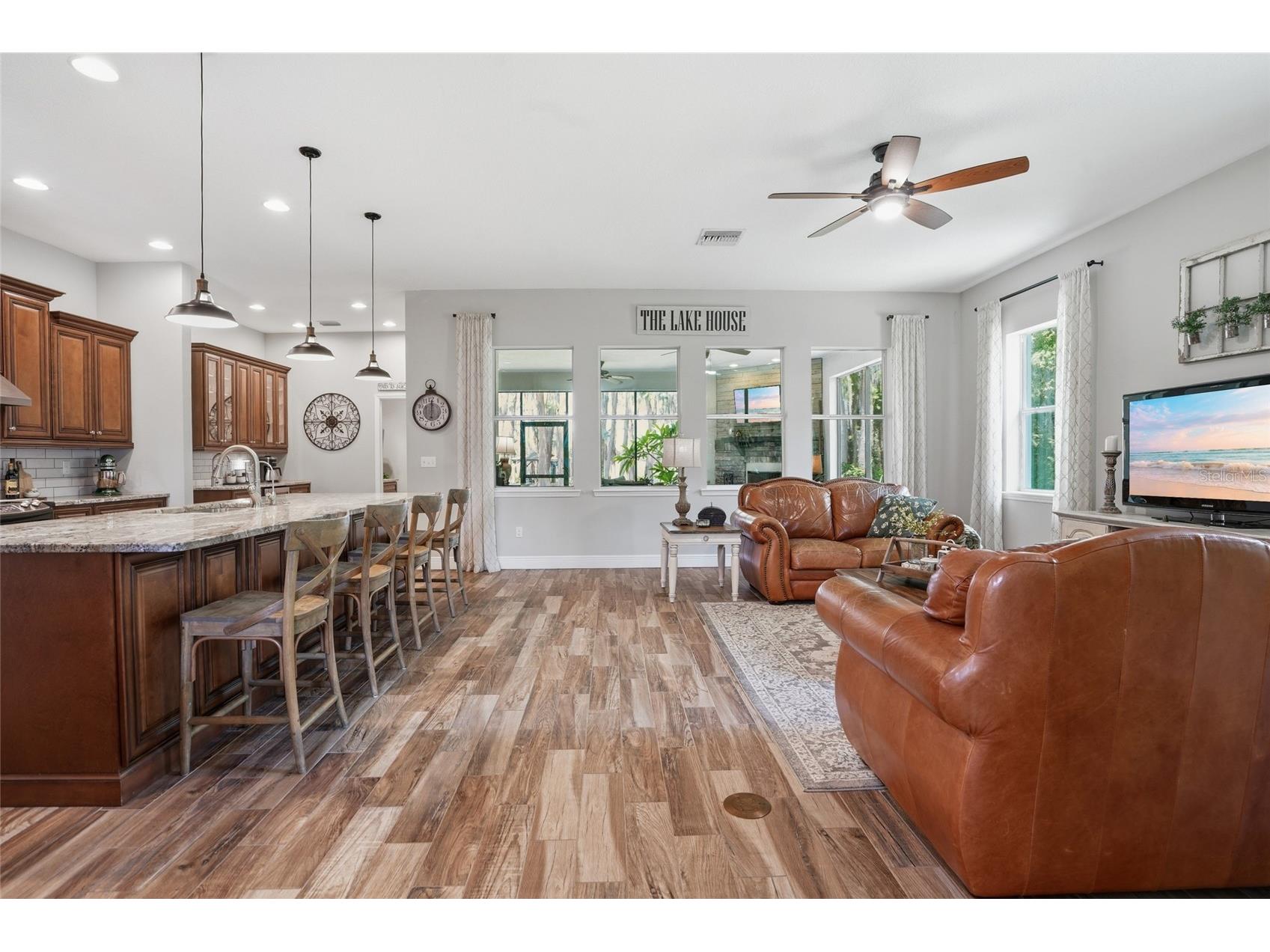 16622 Lakeshore Road Tampa FL 33624 - LAKE LECLARE TB8520081 image16