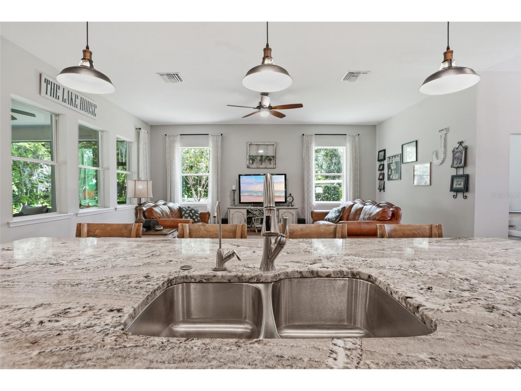 16622 Lakeshore Road Tampa FL 33624 - LAKE LECLARE TB8520081 image20