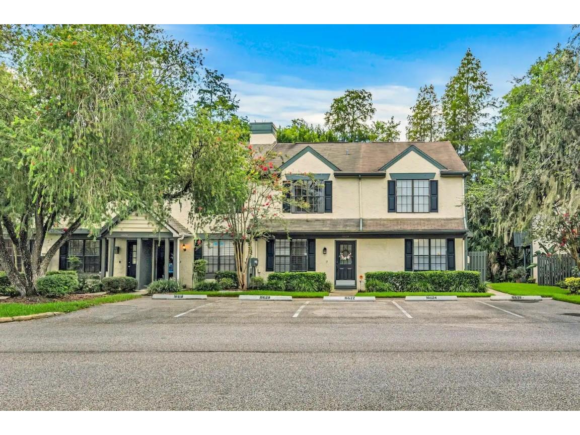 16624 Brigadoon Drive Tampa FL 33618 - BRIGADOON ON LAKE HEATHER P4926261 image1