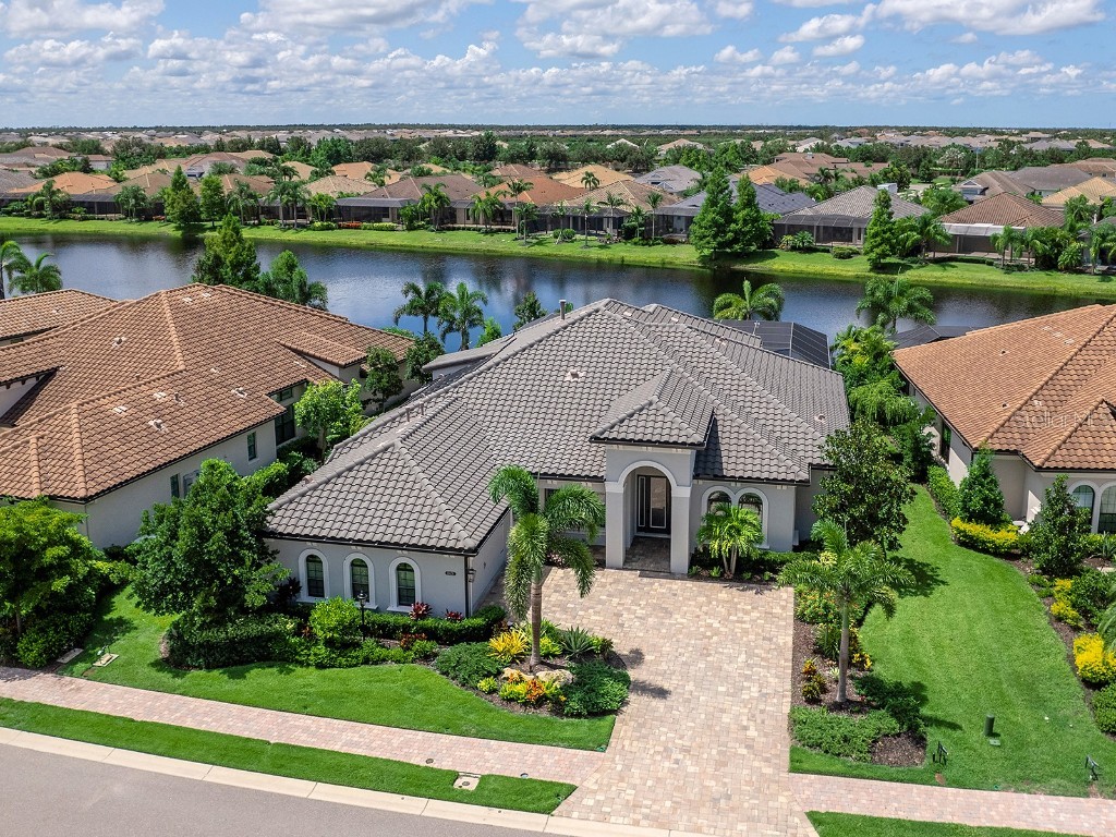 16628 Berwick Terrace Lakewood Ranch FL 34202 A4657138 image1