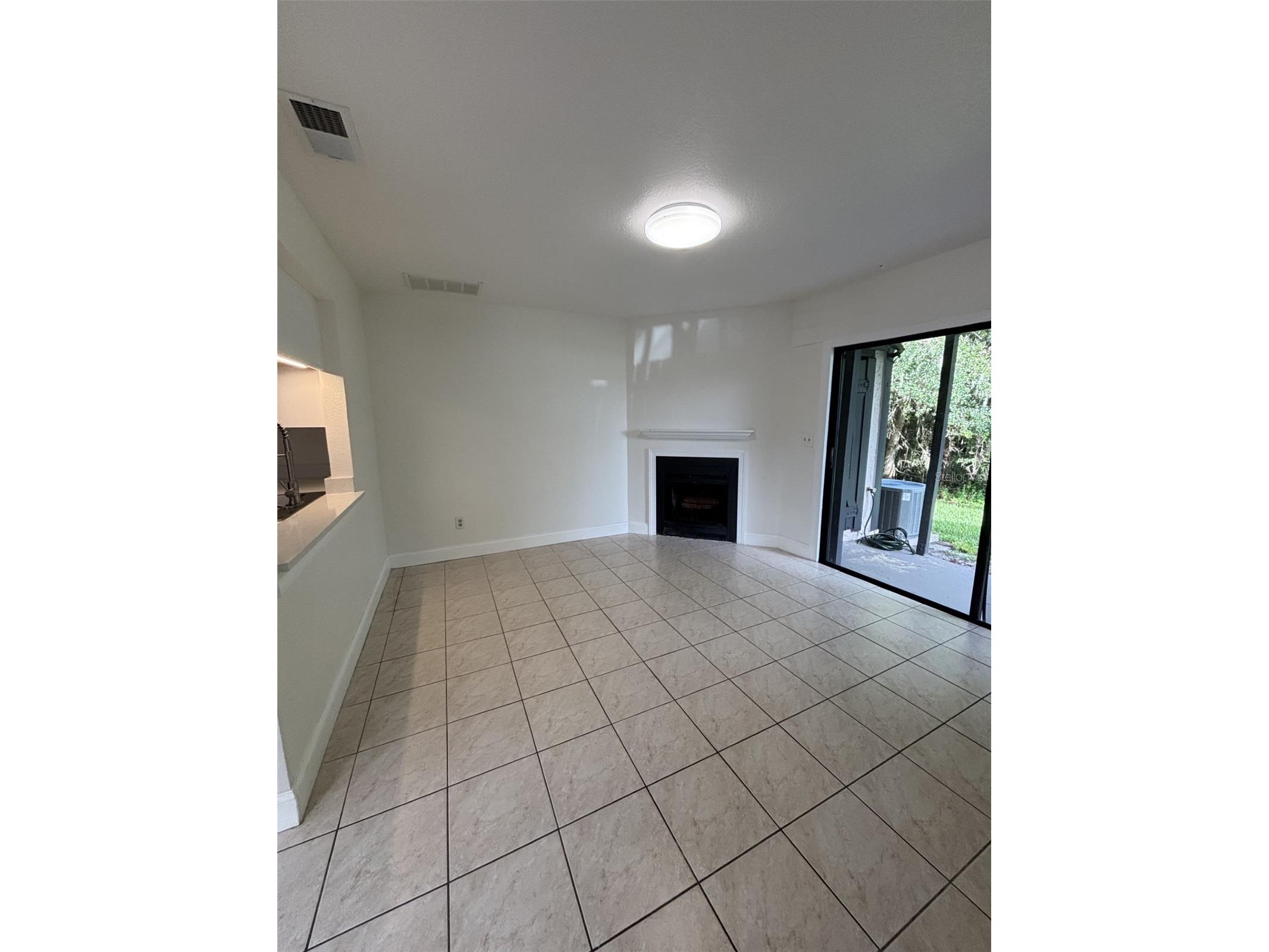16638 Brigadoon Drive Tampa FL 33618 TB8530673 image11