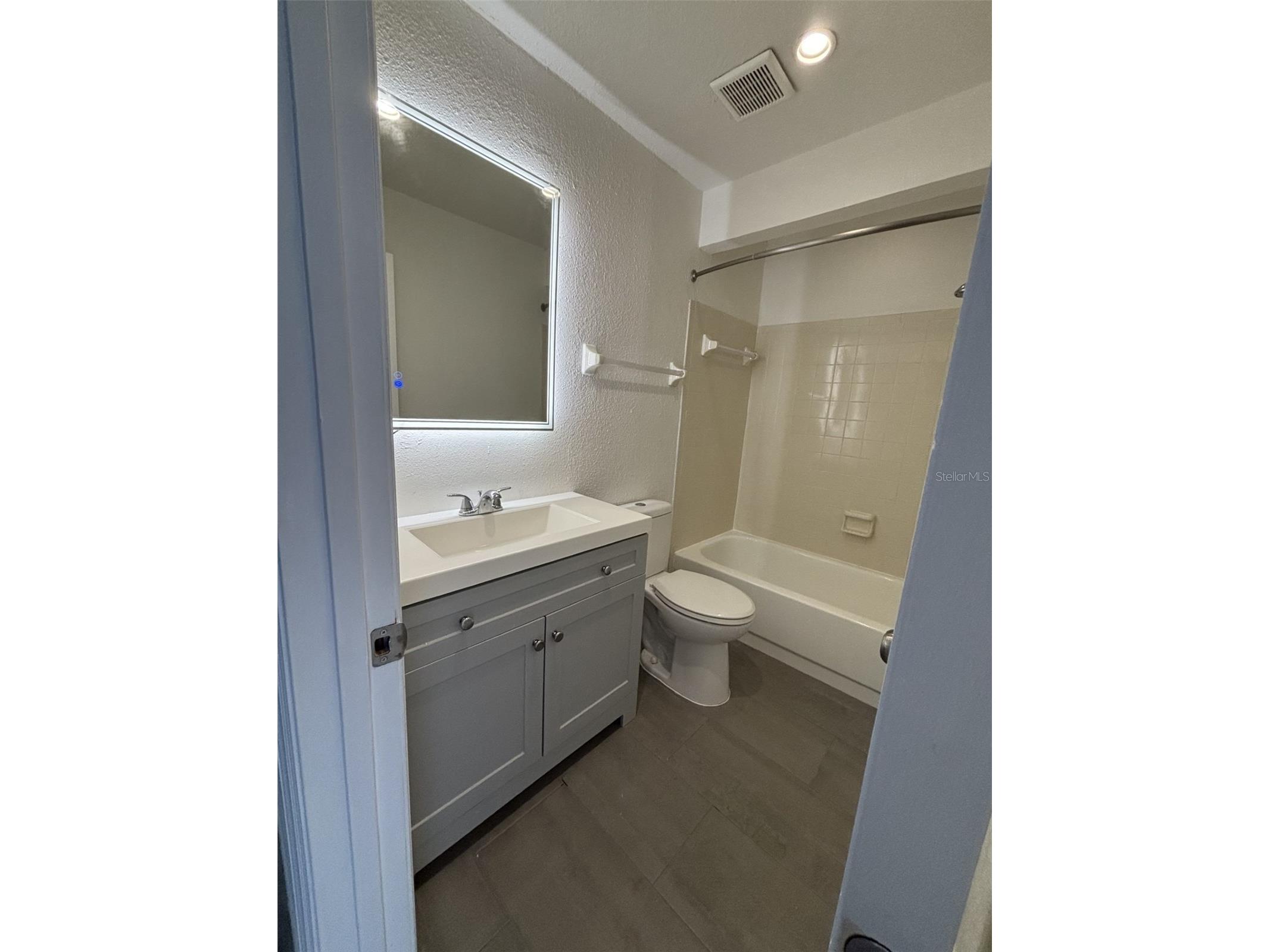 16638 Brigadoon Drive Tampa FL 33618 TB8530673 image25
