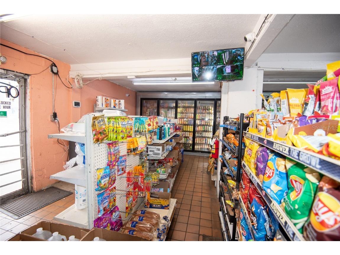 1664 15th Avenue S Saint Petersburg FL 33712 TB8373381 image12