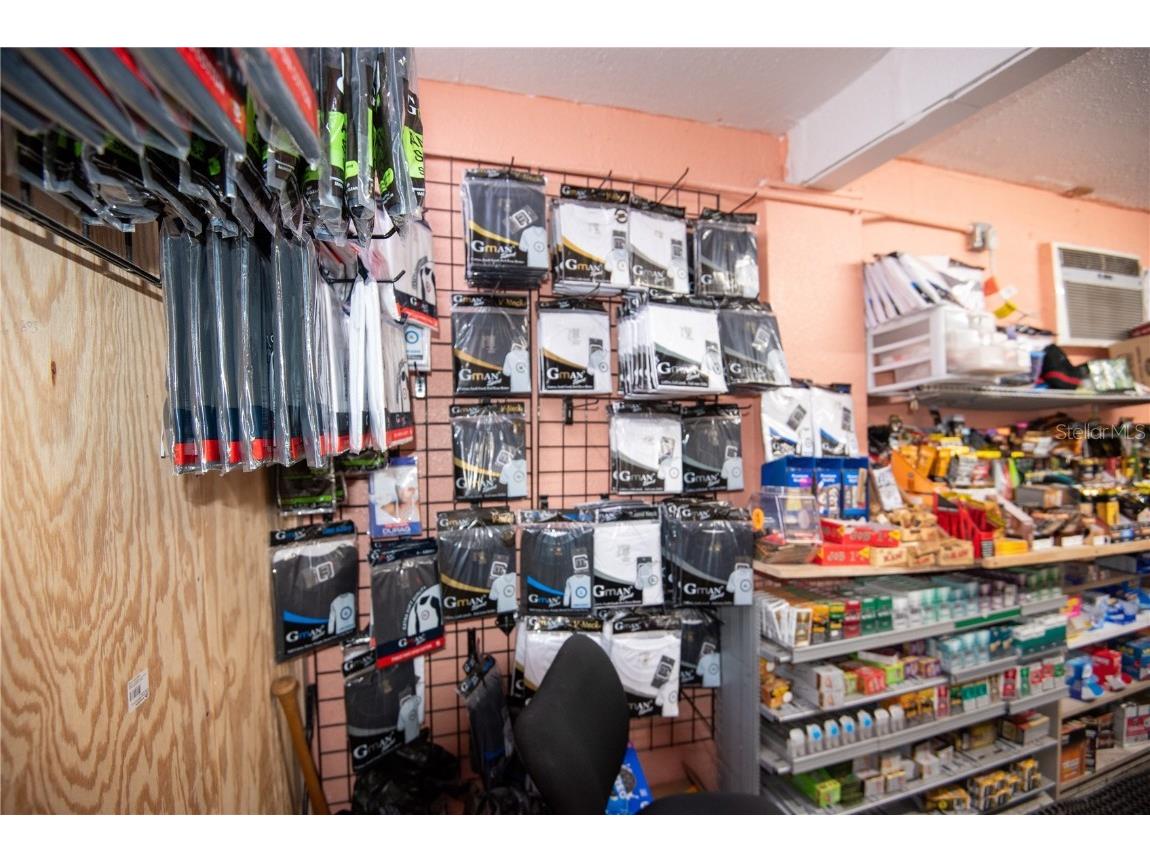 1664 15th Avenue S Saint Petersburg FL 33712 TB8373381 image14