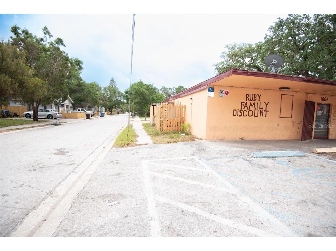 1664 15th Avenue S Saint Petersburg FL 33712 TB8373381 image26
