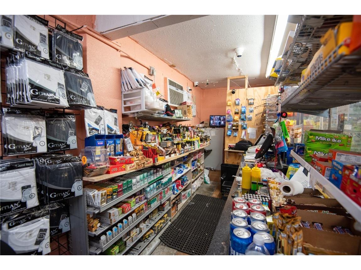 1664 15th Avenue S Saint Petersburg FL 33712 TB8373381 image5