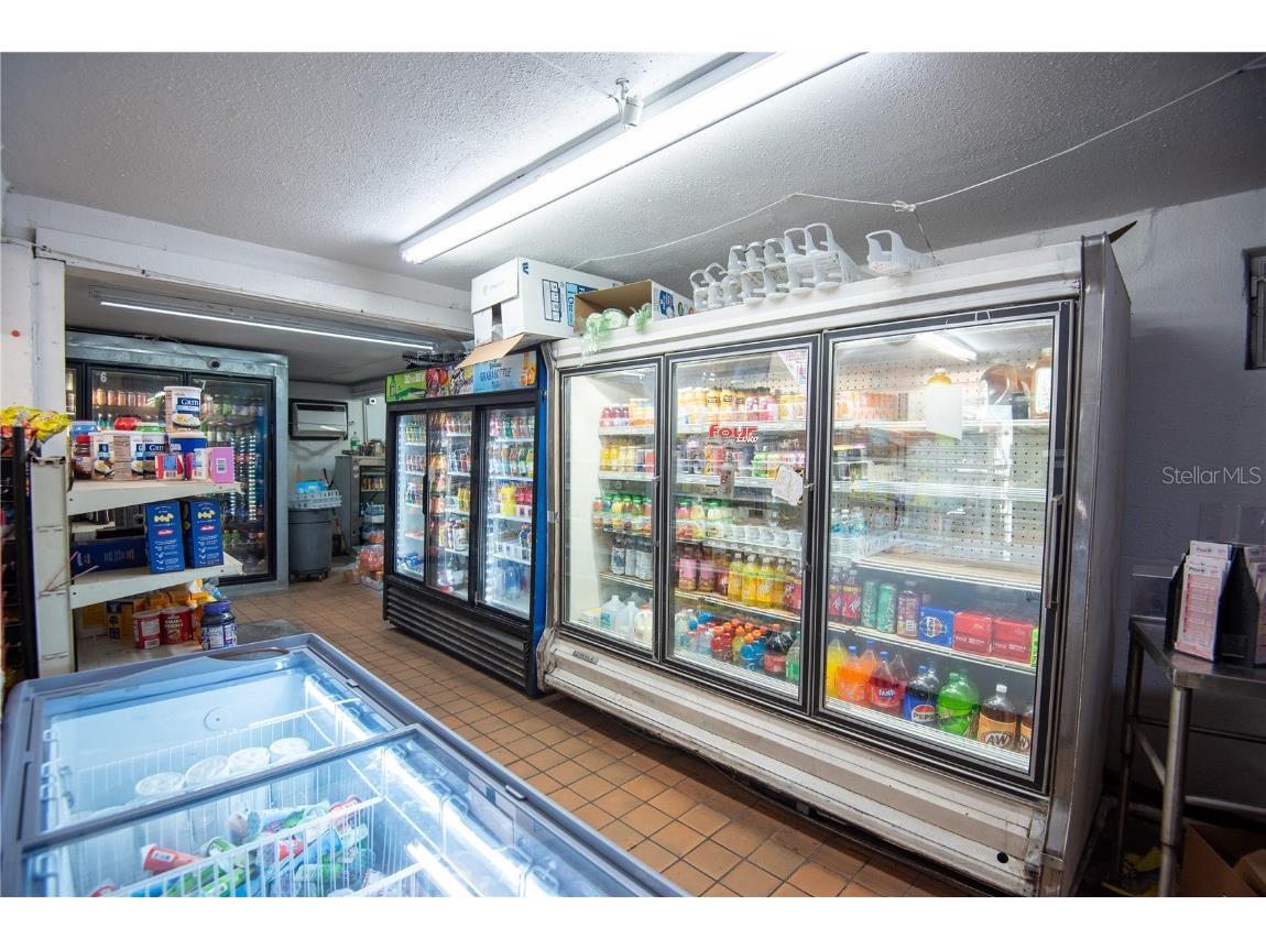 1664 15th Avenue S Saint Petersburg FL 33712 TB8373381 image7