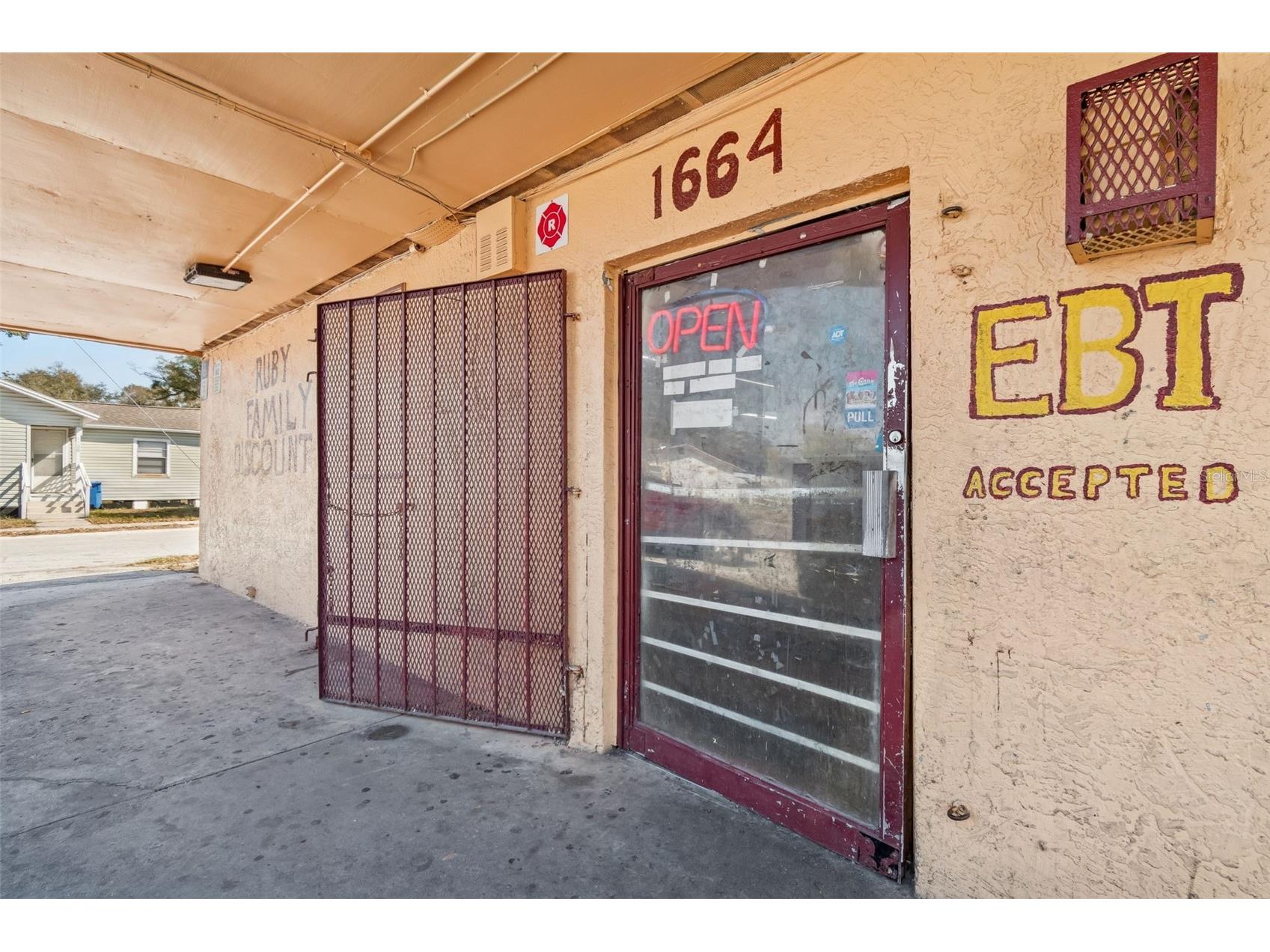 1664 15th Avenue S Saint Petersburg FL 33712 TB8473630 image2