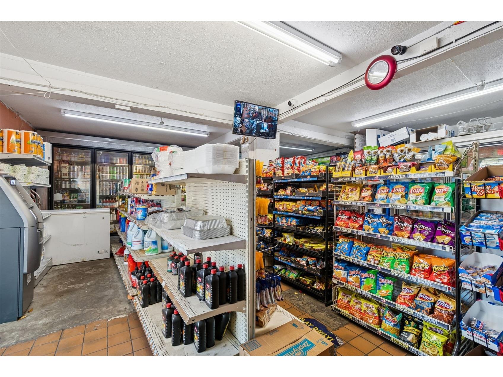 1664 15th Avenue S Saint Petersburg FL 33712 TB8473630 image9