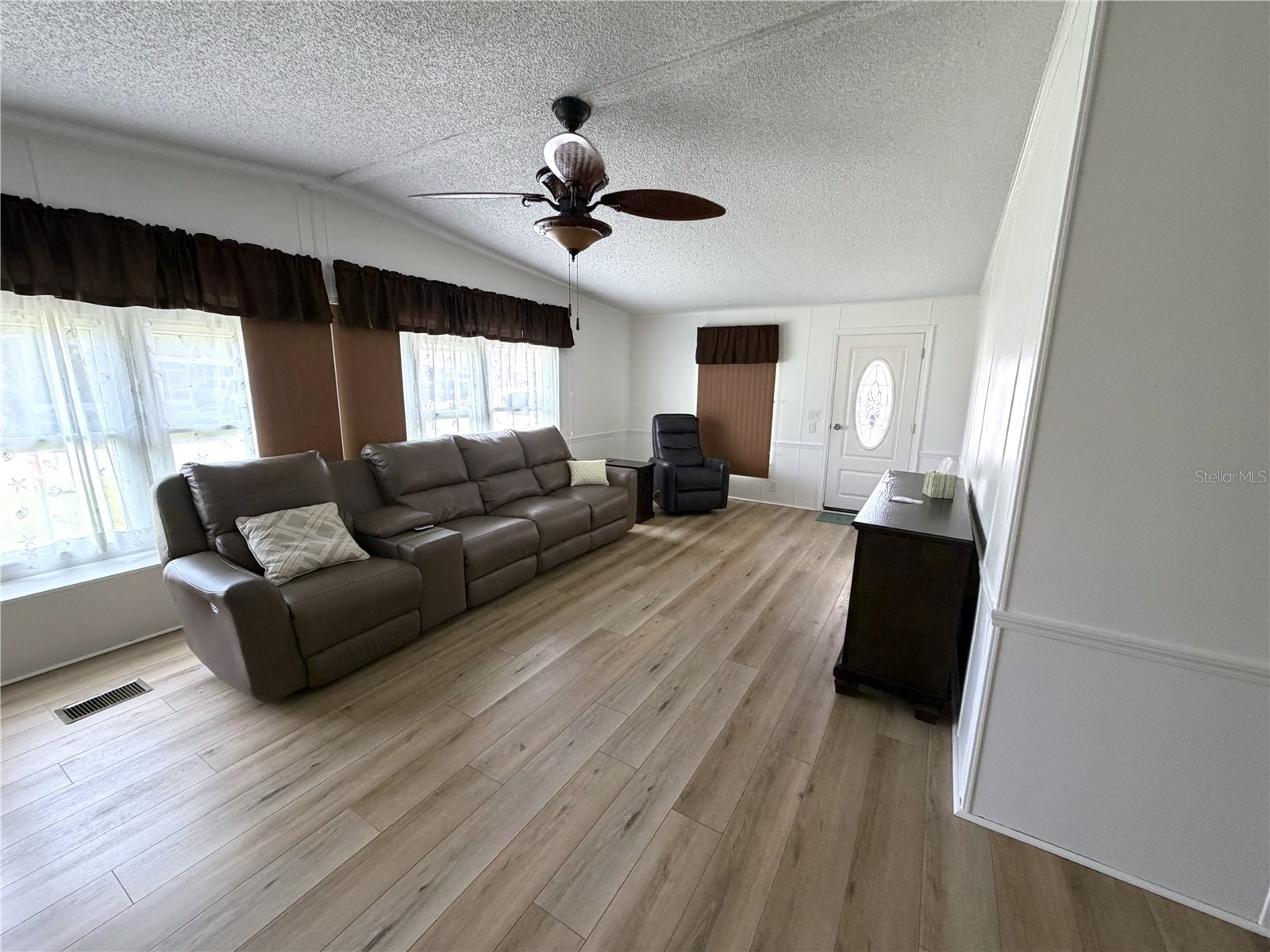 1664 Elkhart Circle Tavares FL 32778 - Lake Frances G5106111 image7