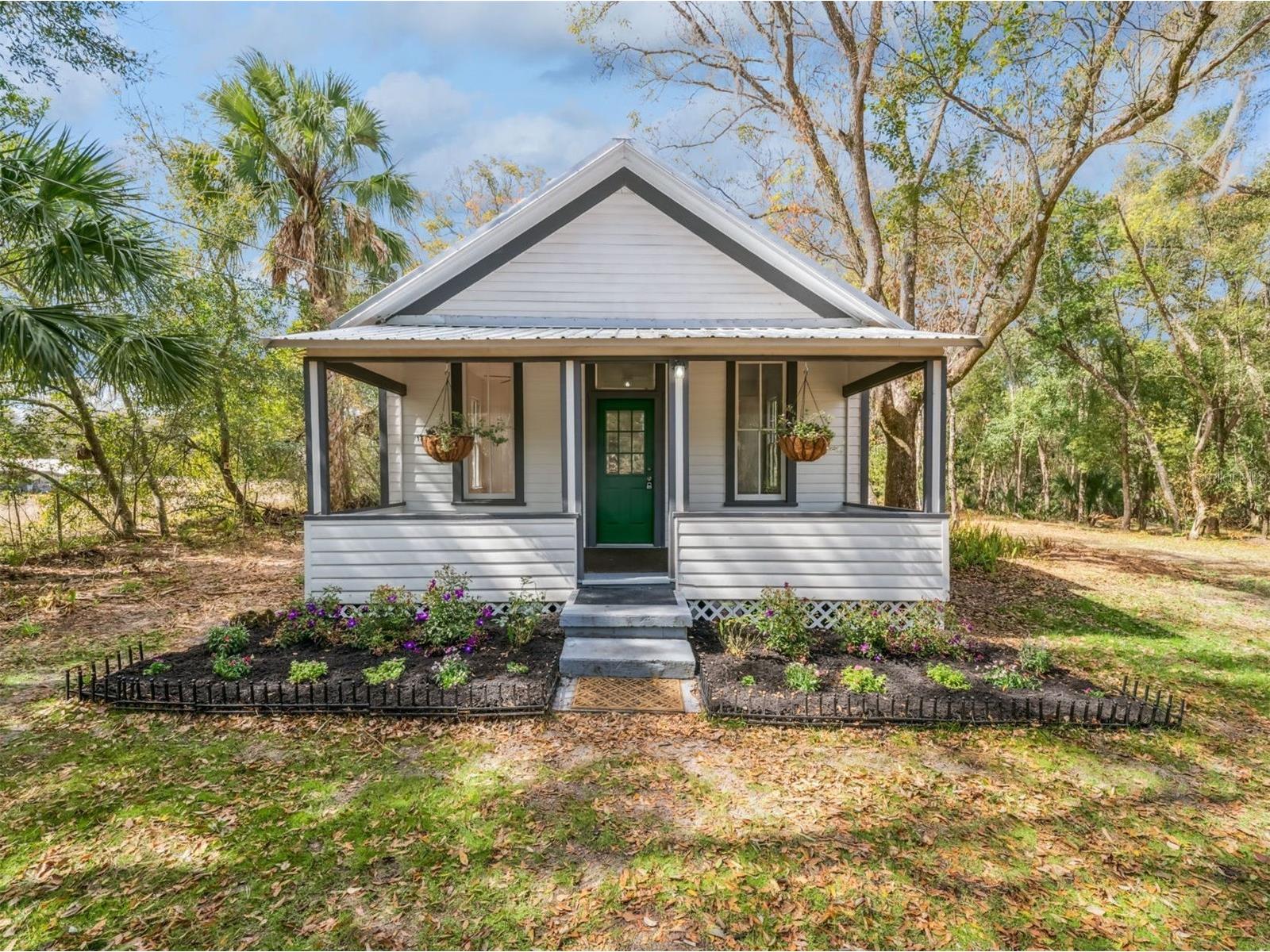 1664 Hazen Road Deland FL 32720 V4947415 image1