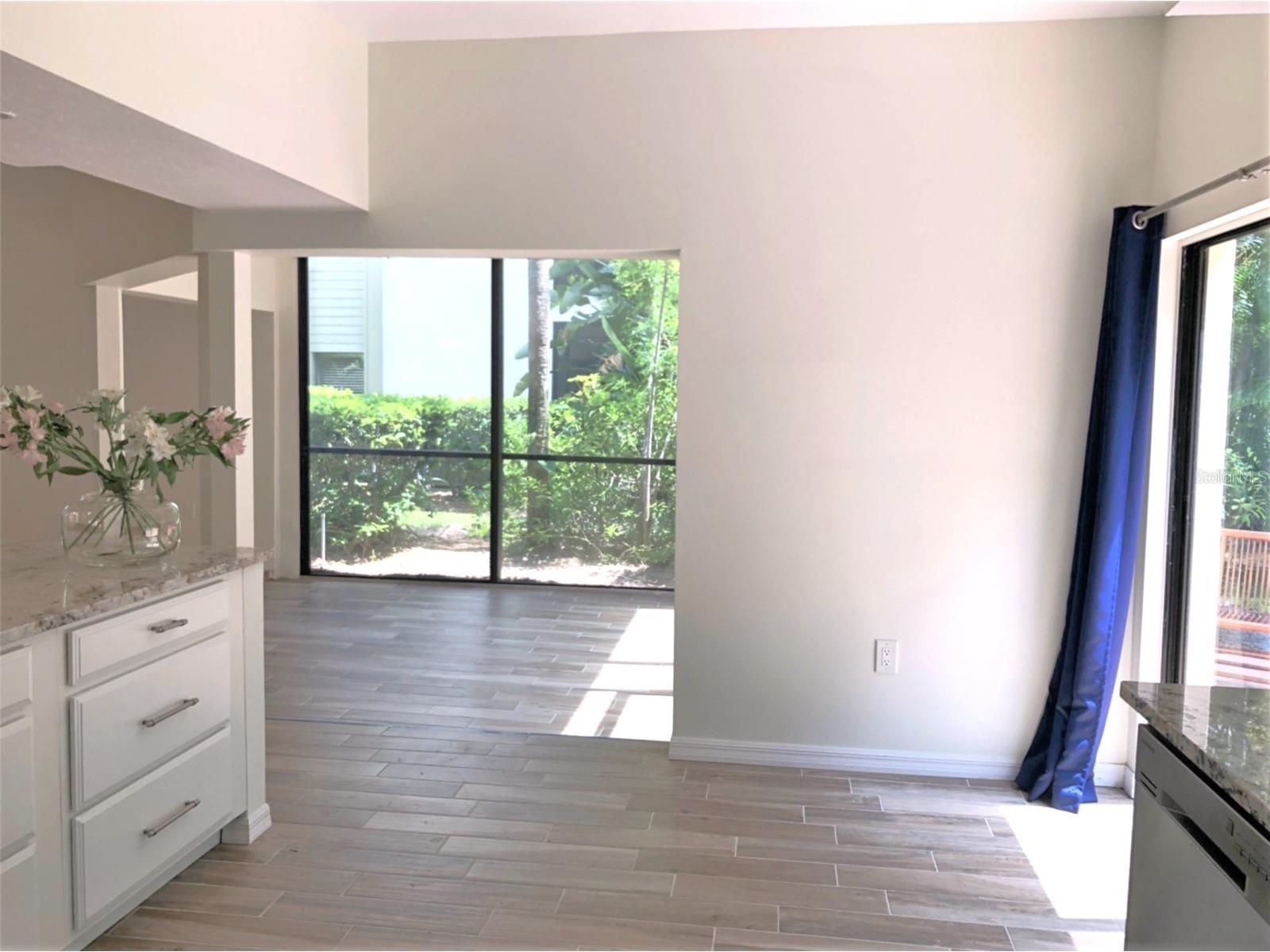 1664 Starling Drive #101 Sarasota FL 34231 A4684500 image12