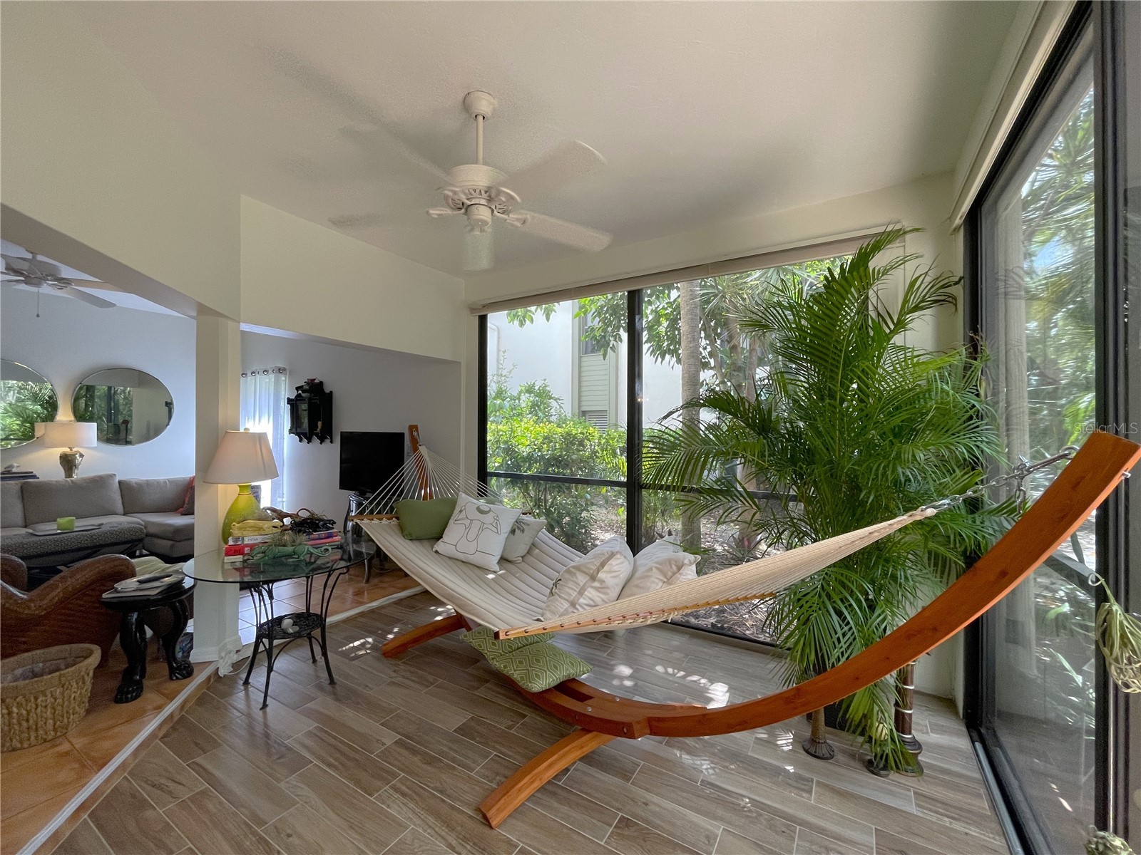 1664 Starling Drive #101 Sarasota FL 34231 A4684500 image18