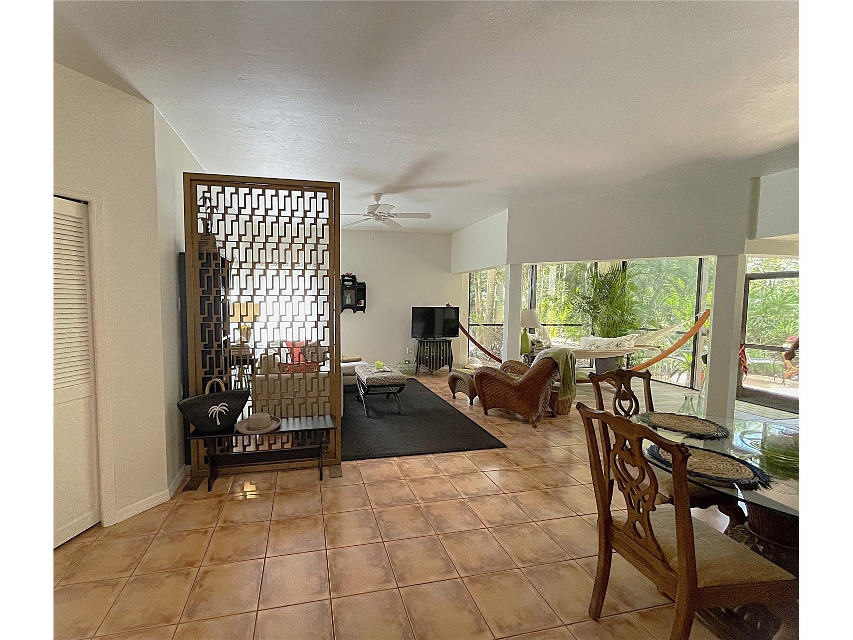 1664 Starling Drive #101 Sarasota FL 34231 A4684500 image20