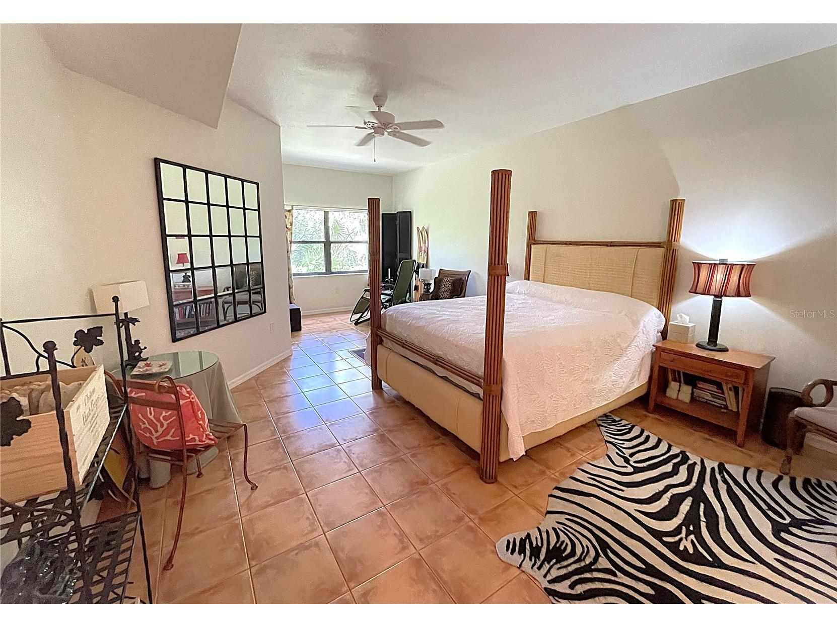 1664 Starling Drive #101 Sarasota FL 34231 A4684500 image23