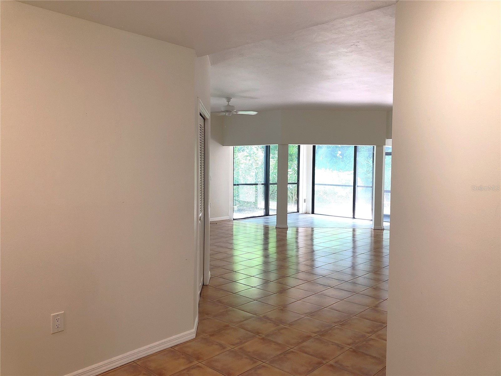 1664 Starling Drive #101 Sarasota FL 34231 A4684500 image3