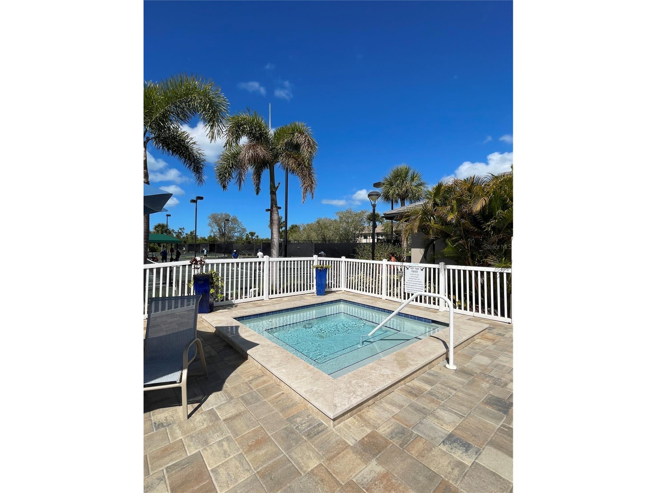 1664 Starling Drive #101 Sarasota FL 34231 A4684500 image38