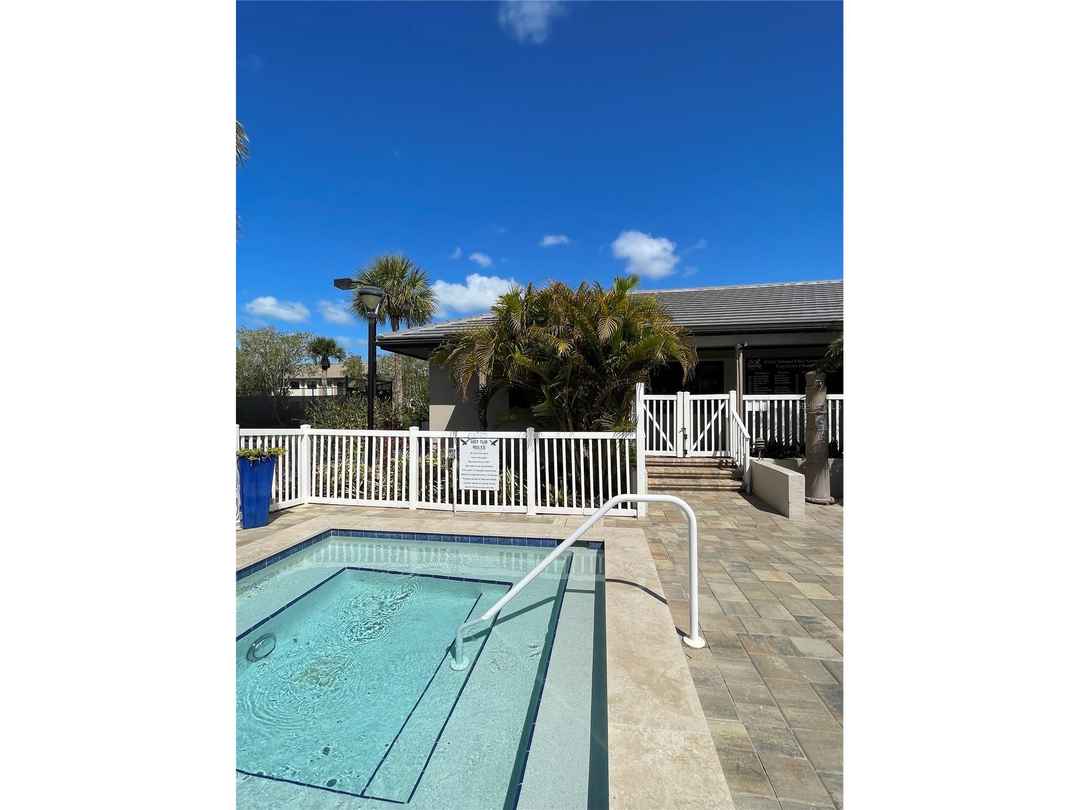 1664 Starling Drive #101 Sarasota FL 34231 A4684500 image39