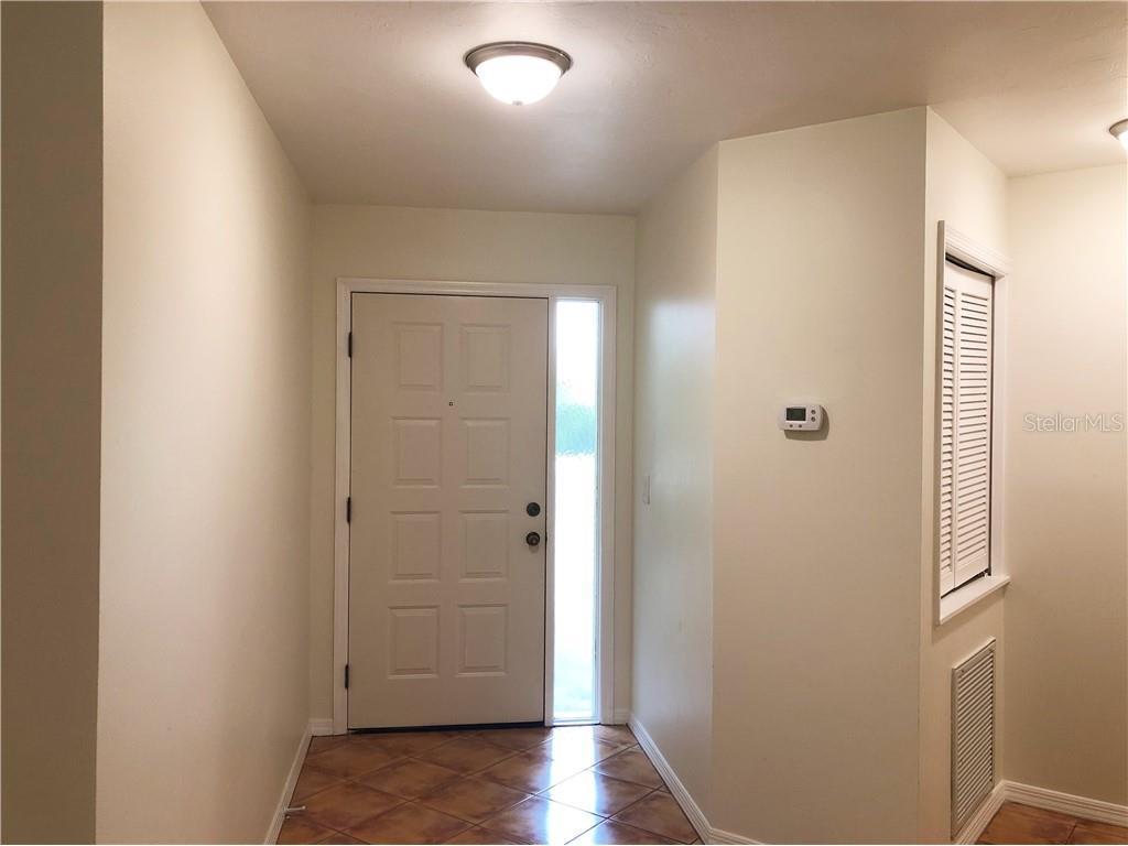 1664 Starling Drive #101 Sarasota FL 34231 A4684500 image4