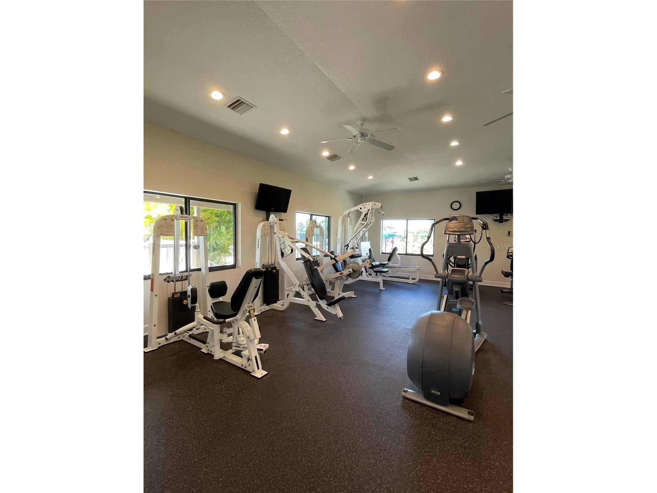 1664 Starling Drive #101 Sarasota FL 34231 A4684500 image43