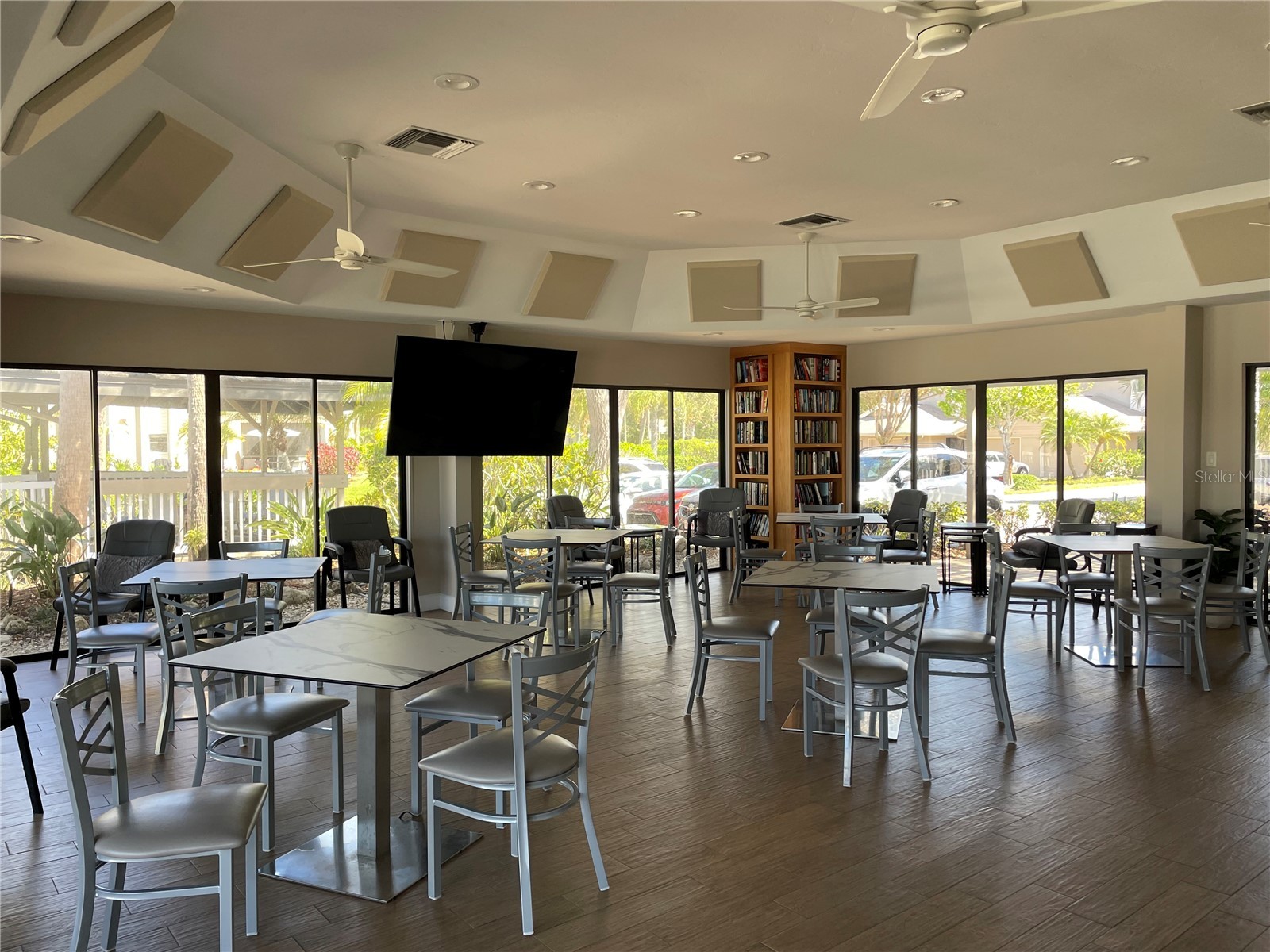 1664 Starling Drive #101 Sarasota FL 34231 A4684500 image46