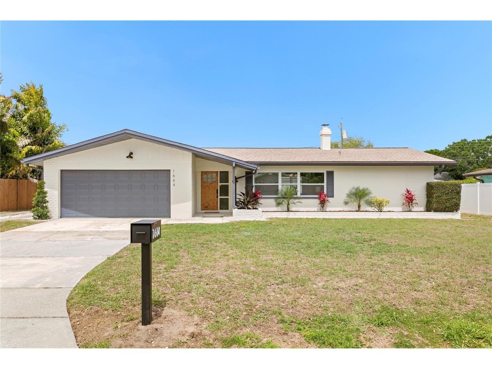 1664 Whitewood Drive Clearwater FL 33756 TB8495866 image1
