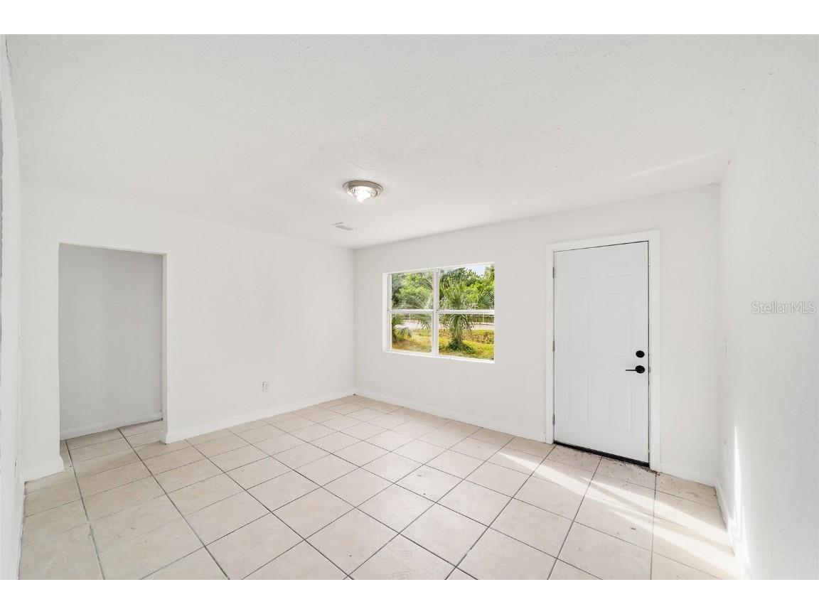 1665 SW 3rd Street Ocala FL 34471 OM710620 image8