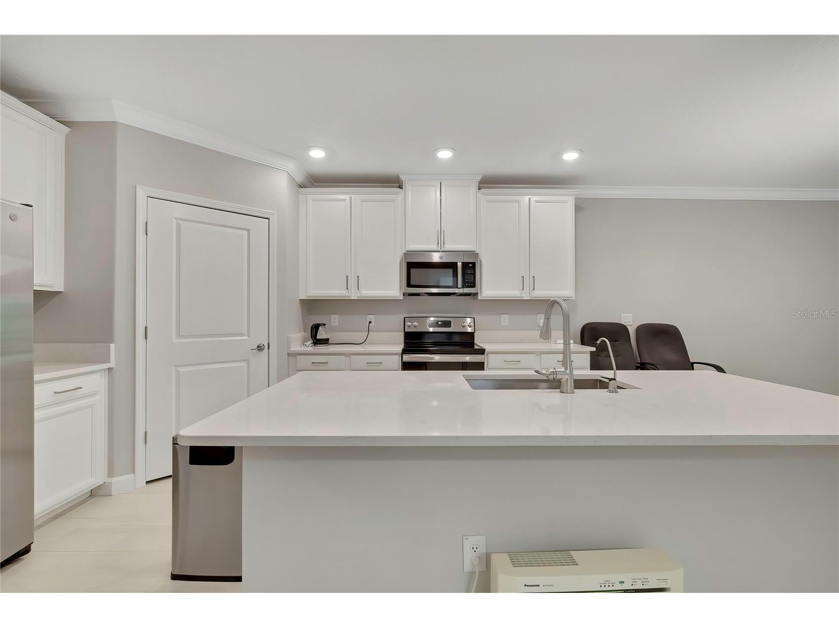 16663 Shell Bay Drive Land O Lakes FL 34638 W7885595 image3