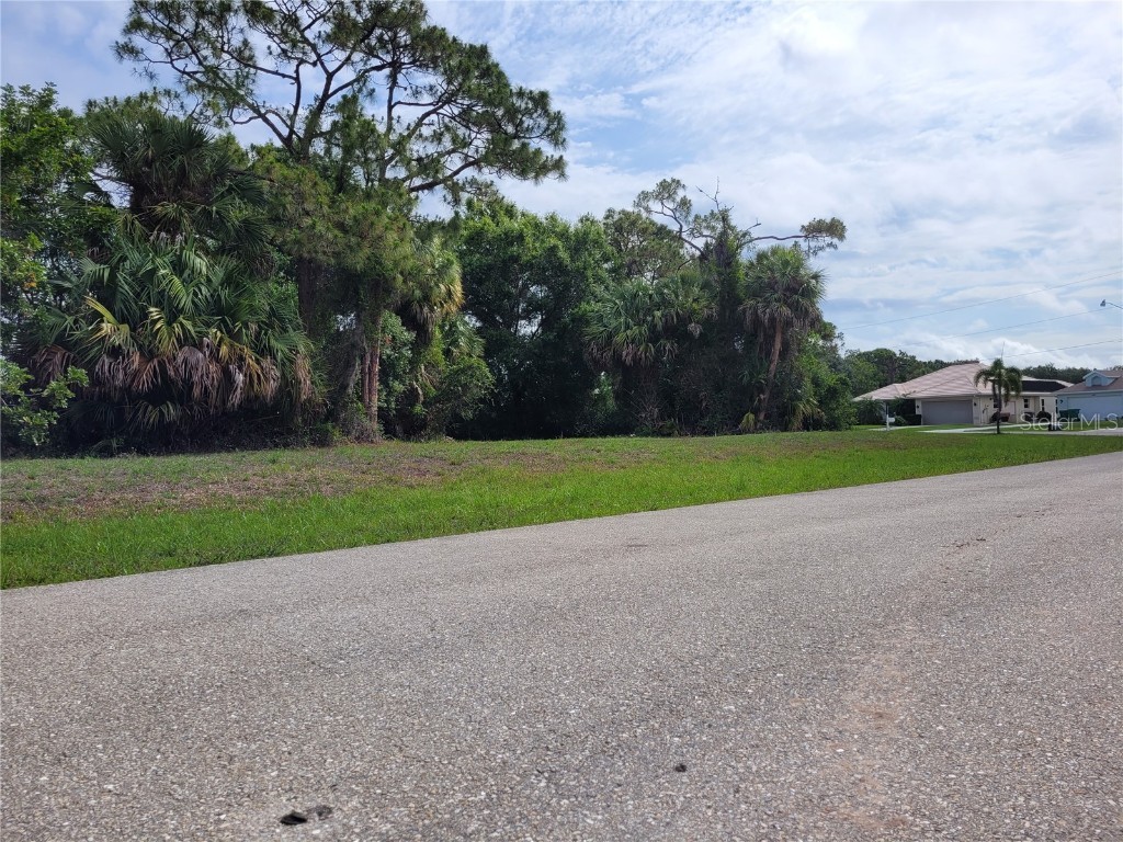 16664 Acapulco Road Punta Gorda FL 33955 C7460840 image1