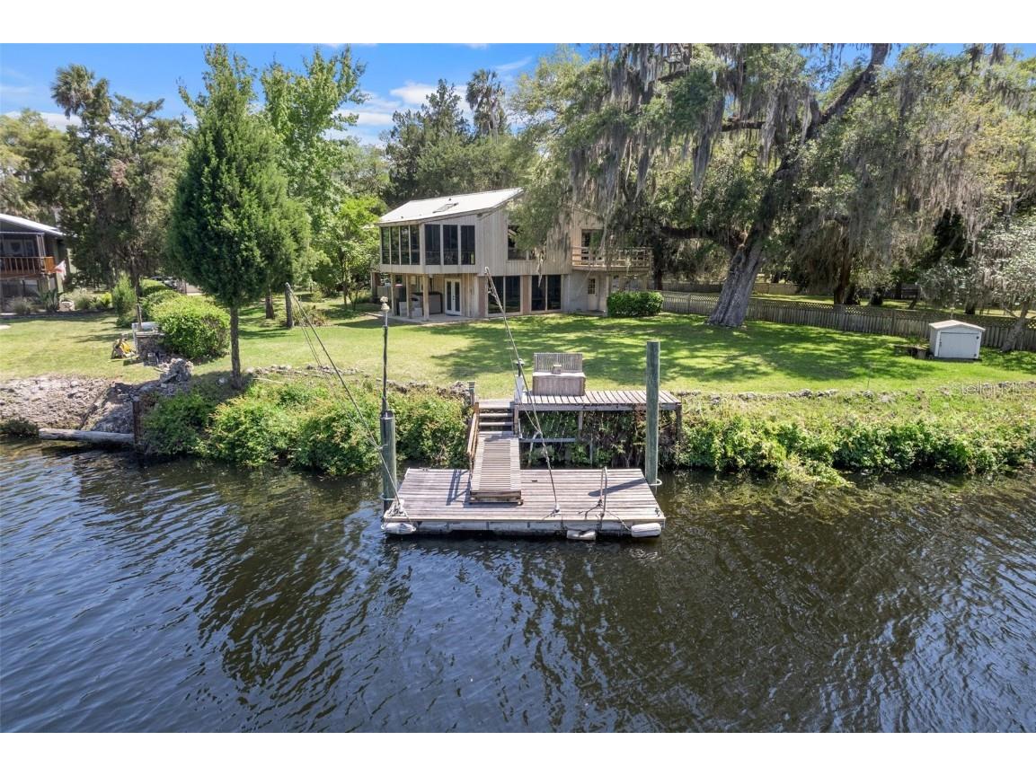 16665 W River Road Inglis FL 34449 - WITHLACOOCHEE RIVER T3521982 image1