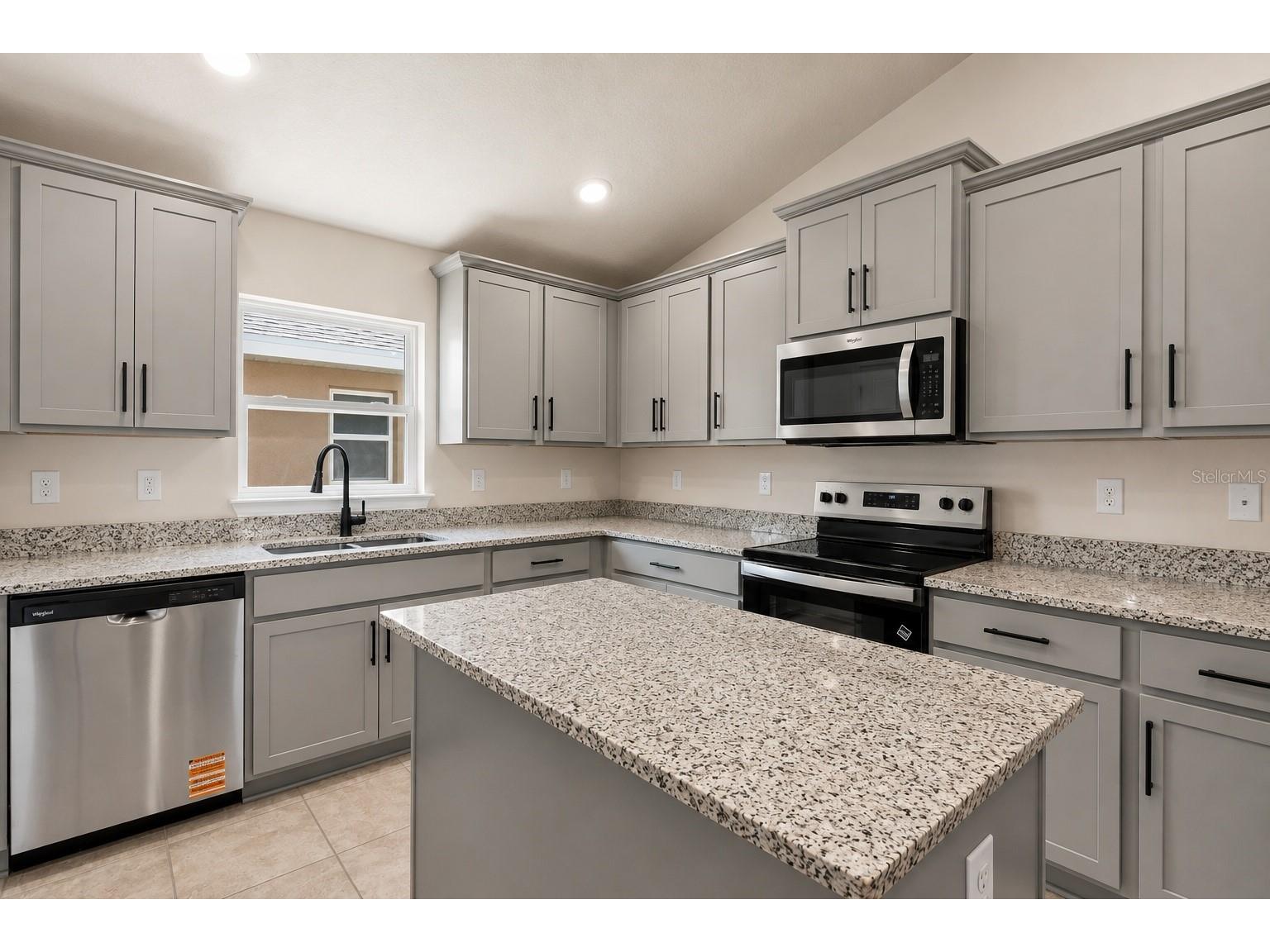1667 Ann Rose Way Leesburg FL 34748 O6423156 image2