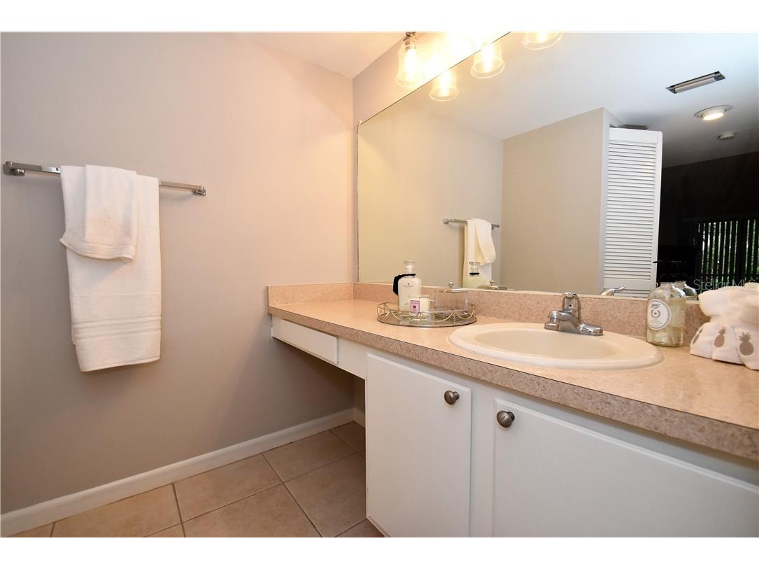 1667 Brookhouse Circle #BR128 Sarasota FL 34231 A4484260 image13