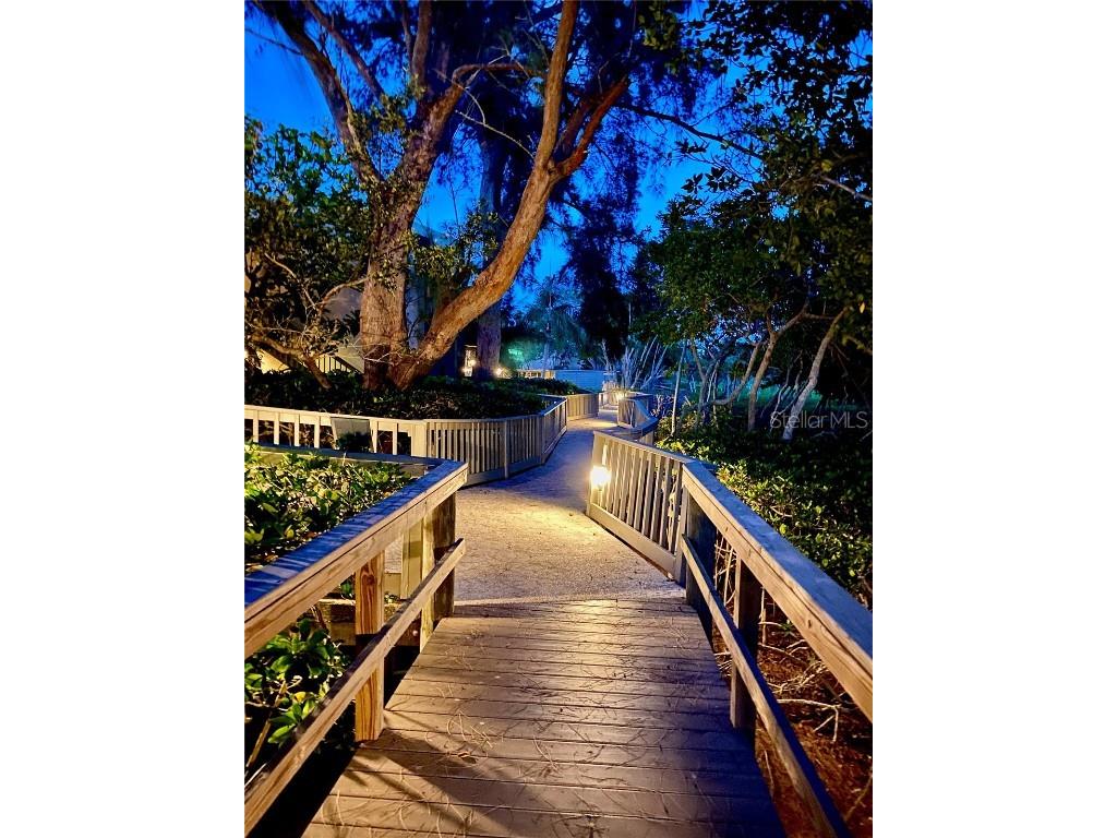 1667 Brookhouse Circle #BR128 Sarasota FL 34231 A4484260 image17