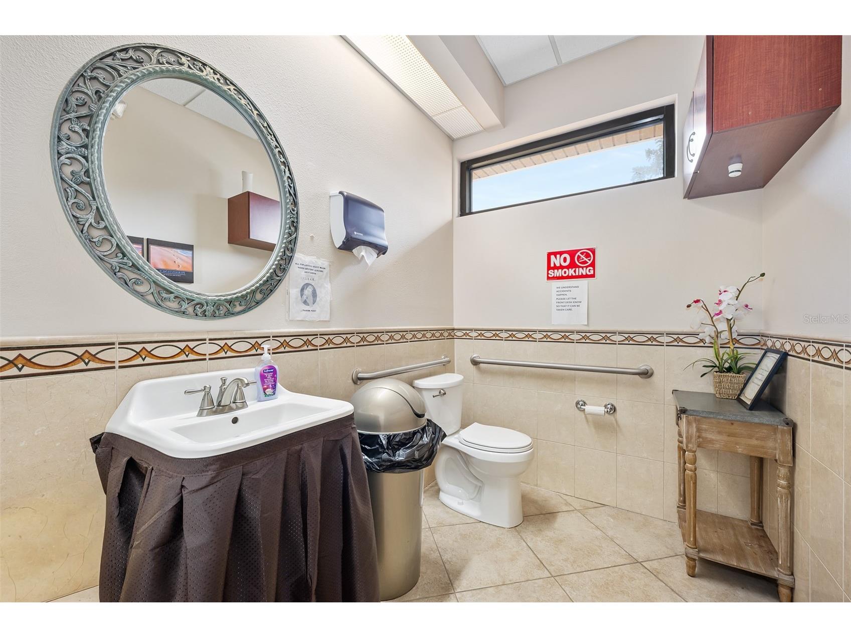 1667 N Clyde Morris Boulevard Daytona Beach FL 32117 V4948789 image48