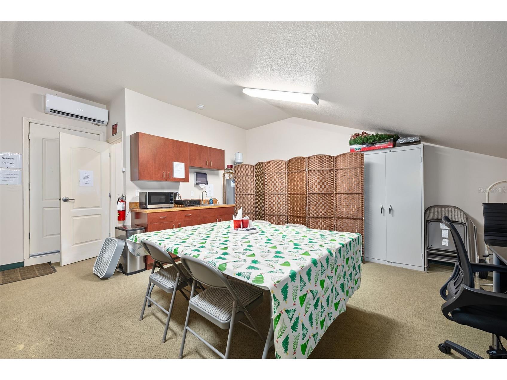 1667 N Clyde Morris Boulevard Daytona Beach FL 32117 V4948789 image67