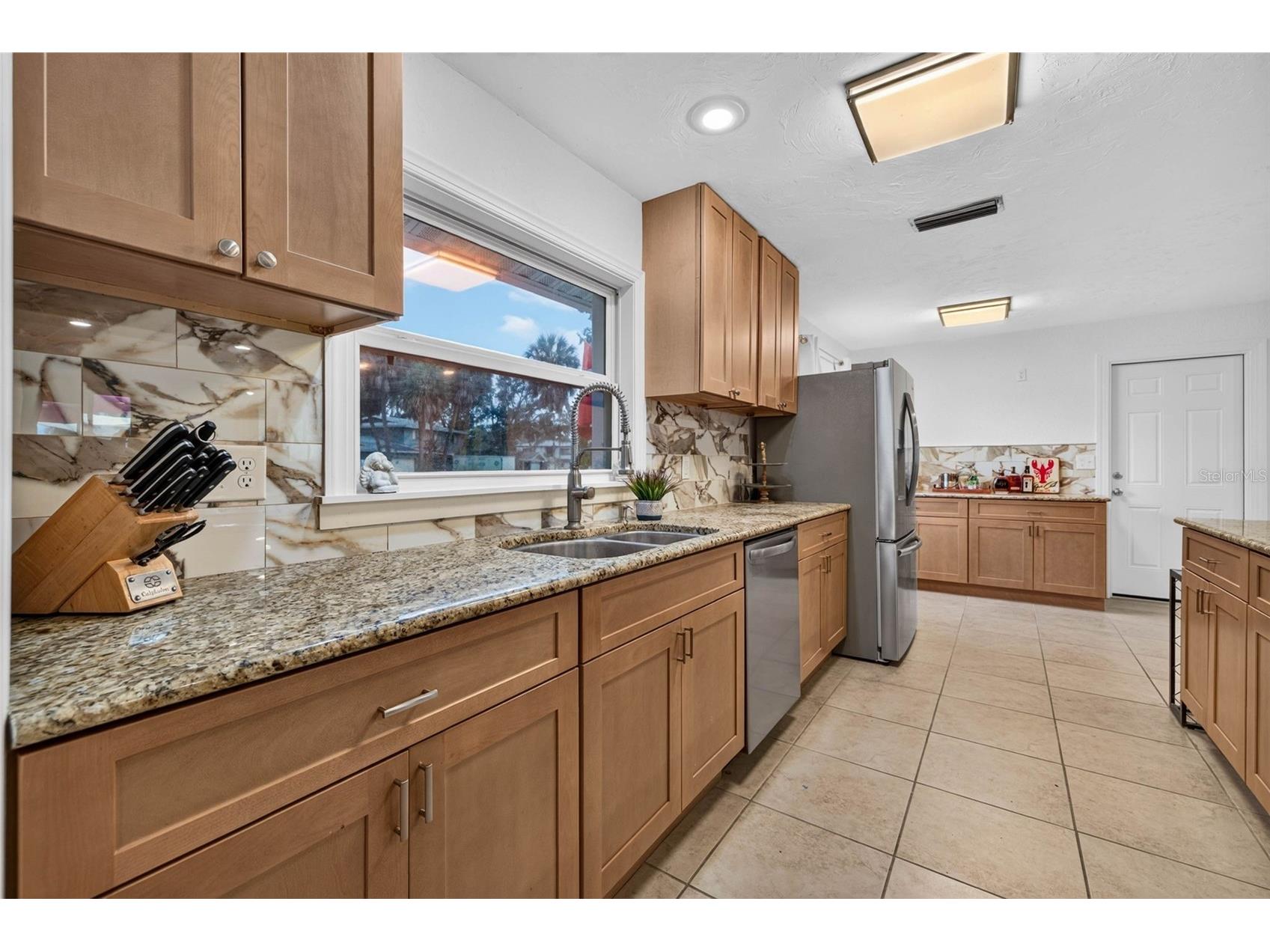 1667 N Dakota Avenue NE Saint Petersburg FL 33703 TB8524153 image5