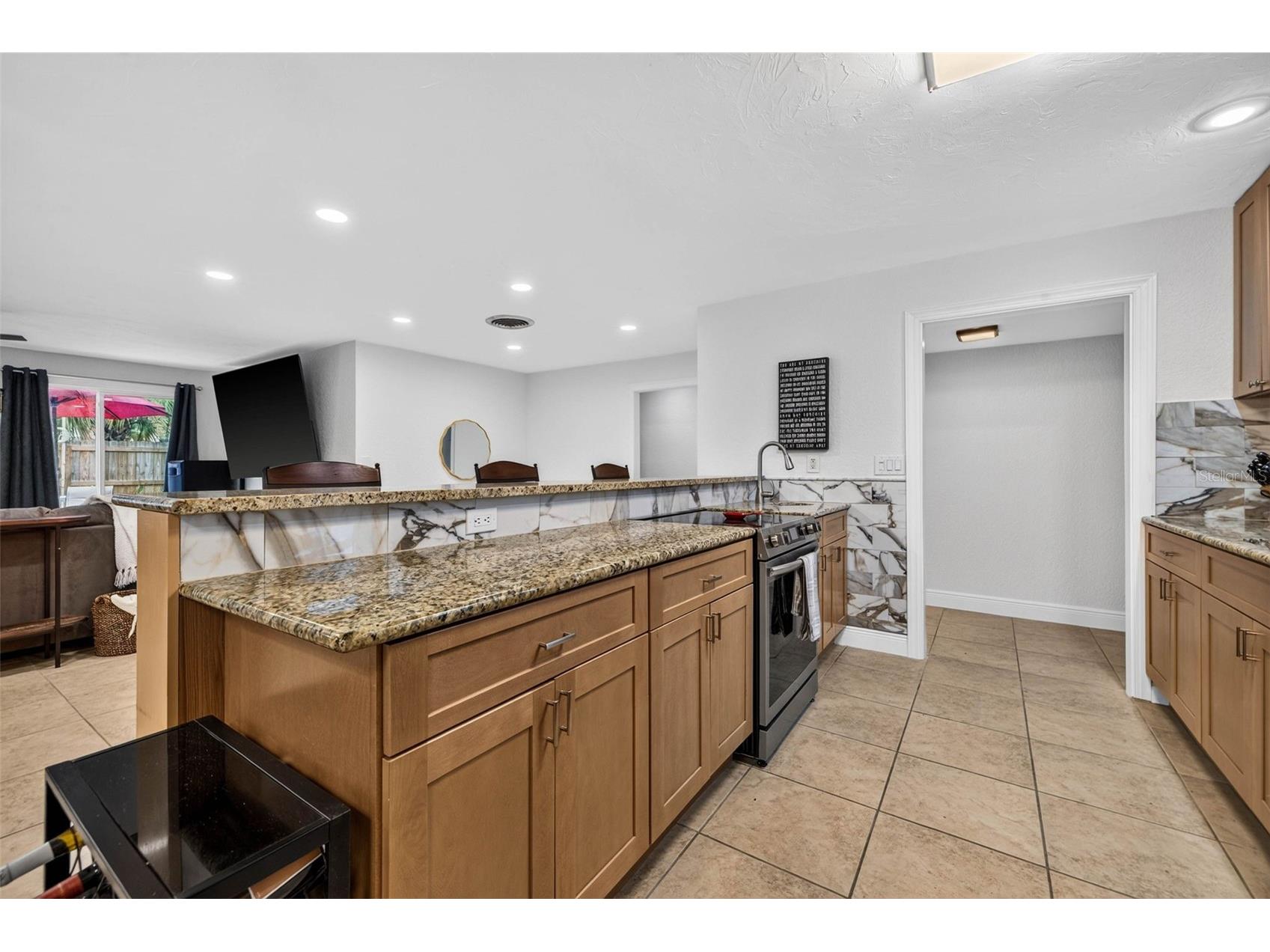 1667 N Dakota Avenue NE Saint Petersburg FL 33703 TB8524153 image8