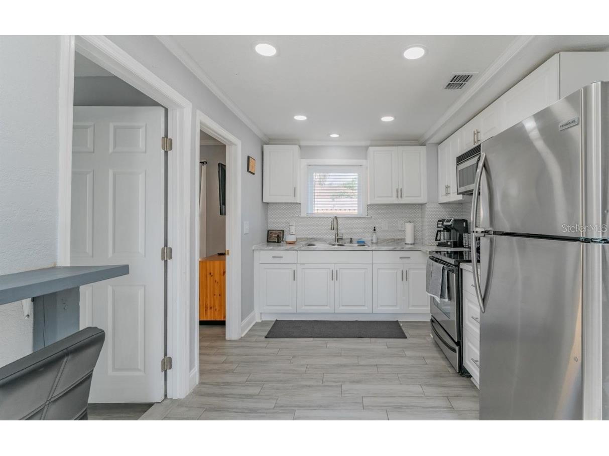 1668 28th Avenue N Saint Petersburg FL 33713 TB8421933 image17