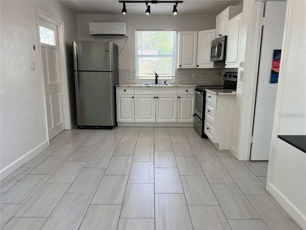 1668 28th Avenue N Saint Petersburg FL 33713 TB8421933 image28